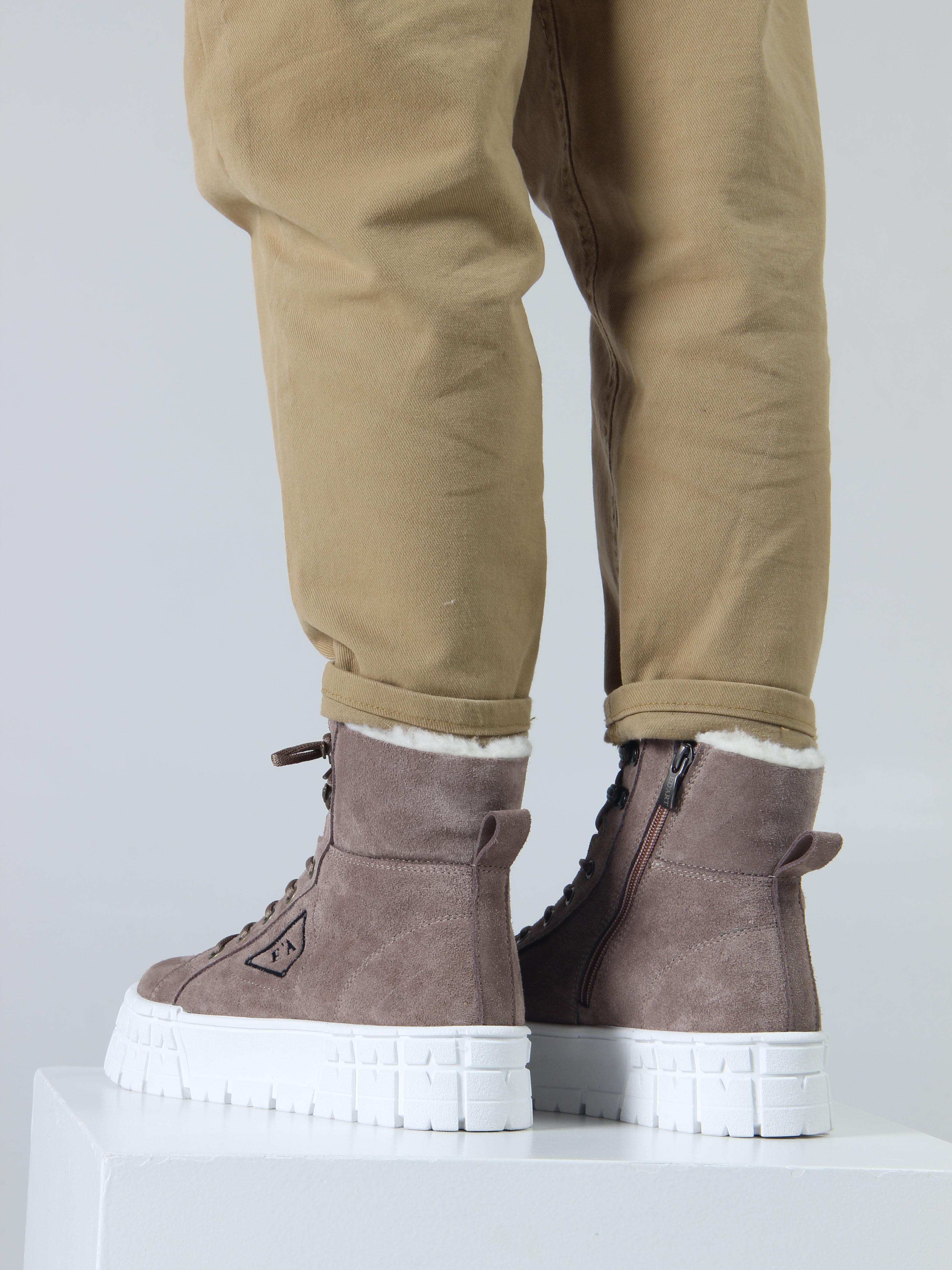 картинка Ботинки ED'ART 216.212131'w. капучино замша от интернет магазина