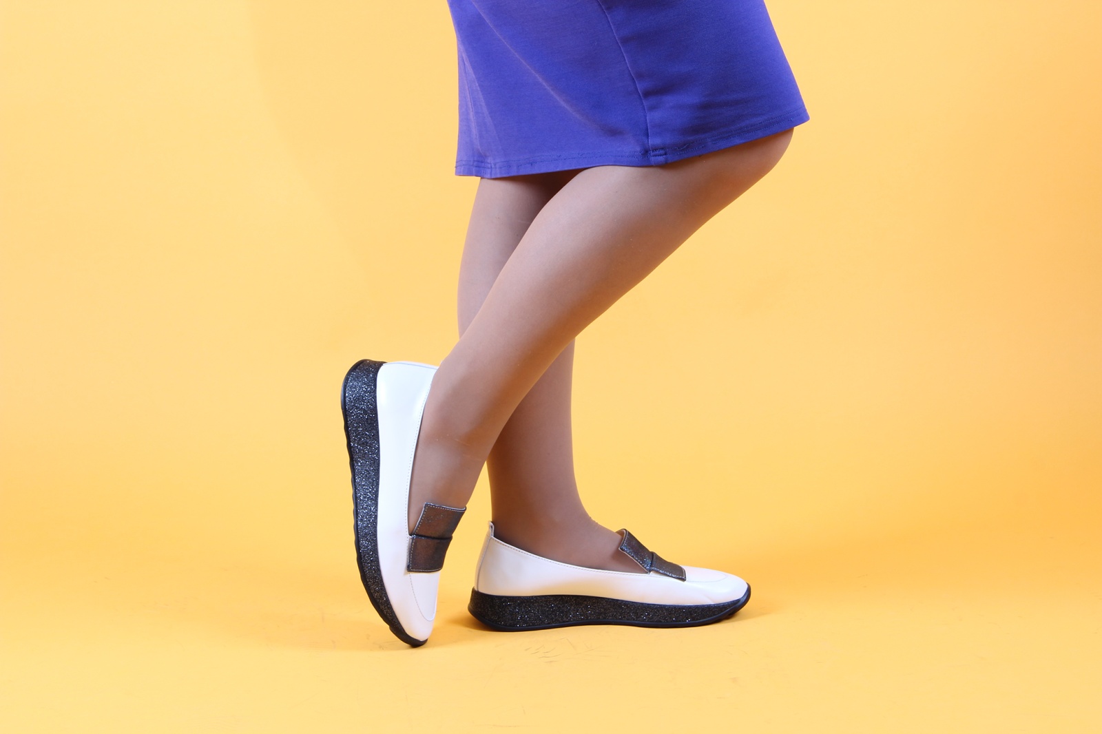 картинка Лоферы ED'ART 118.157'bl. white от интернет магазина