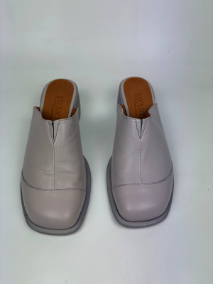 Сабо кожаные серые