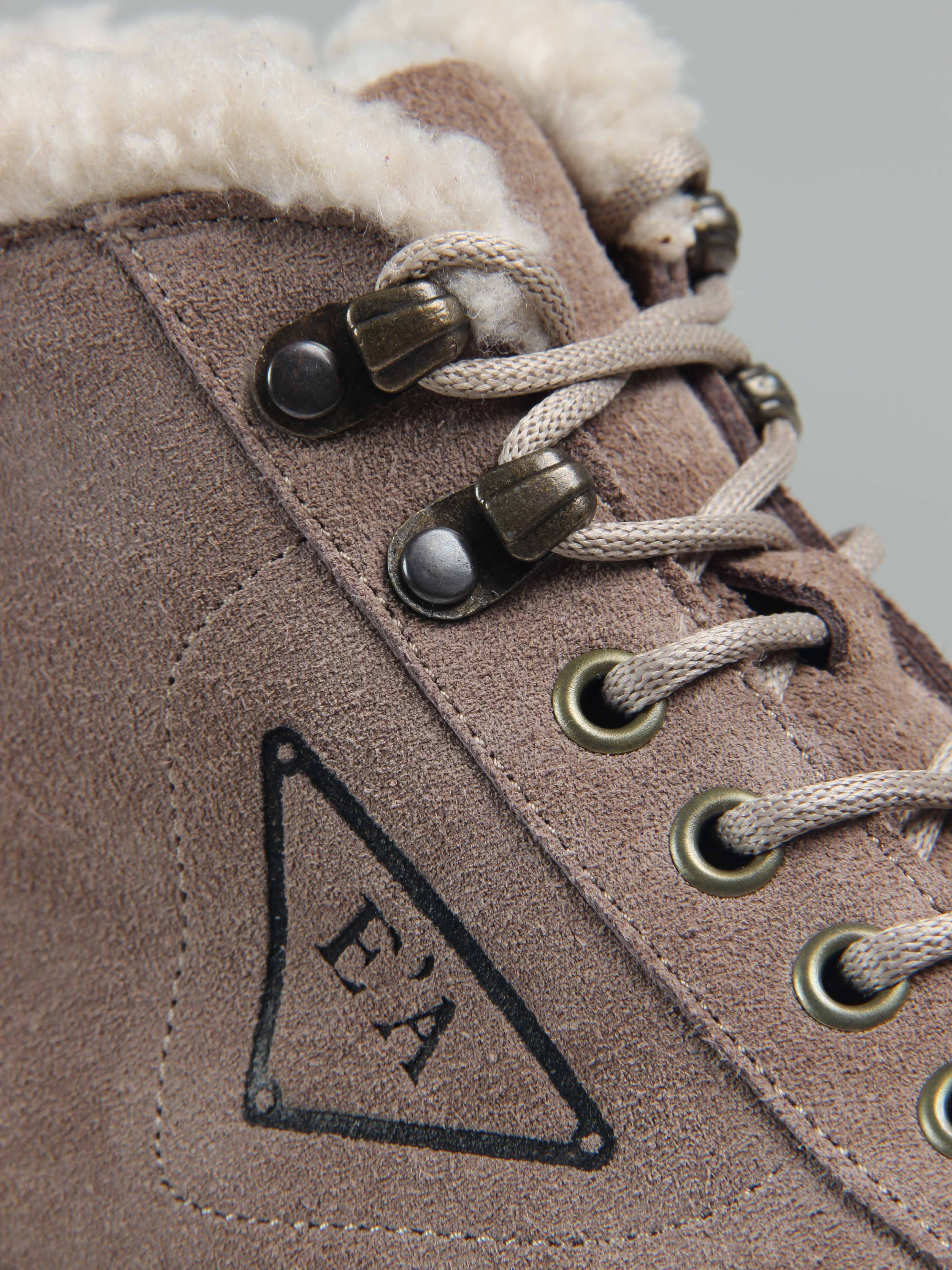 картинка Ботинки ED'ART 243.212131'w. Капучино замша от интернет магазина