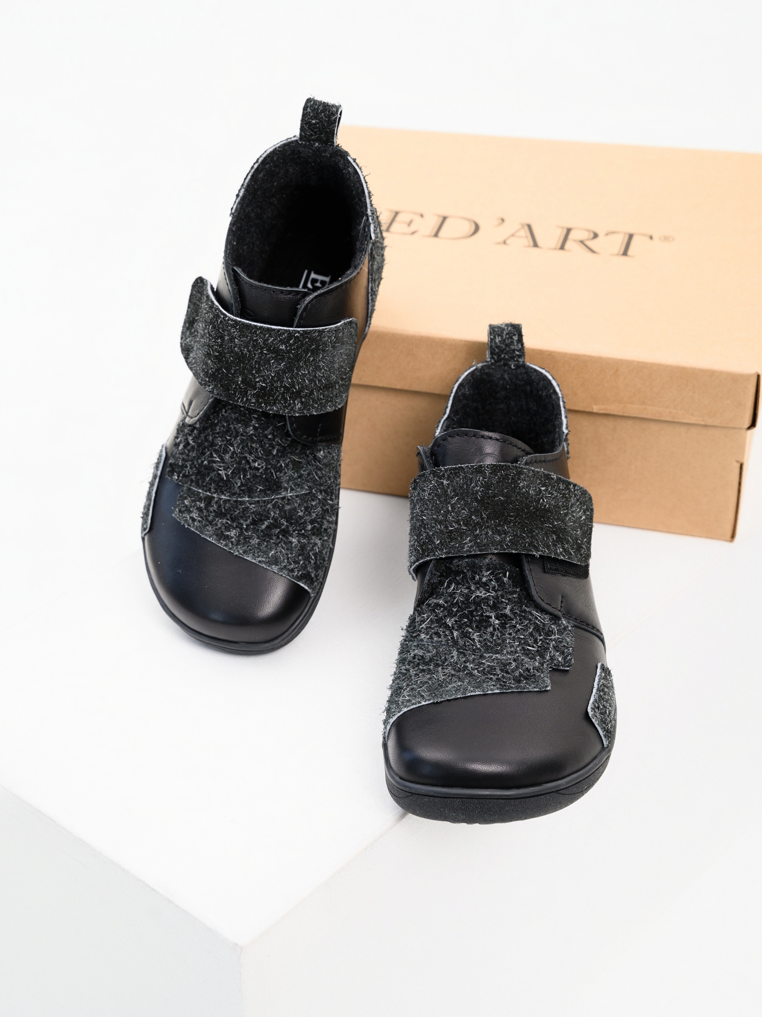 картинка Босоногие ботинки  ED'ART 206.NATA'bl.Черная кожа+черный джангл от интернет магазина