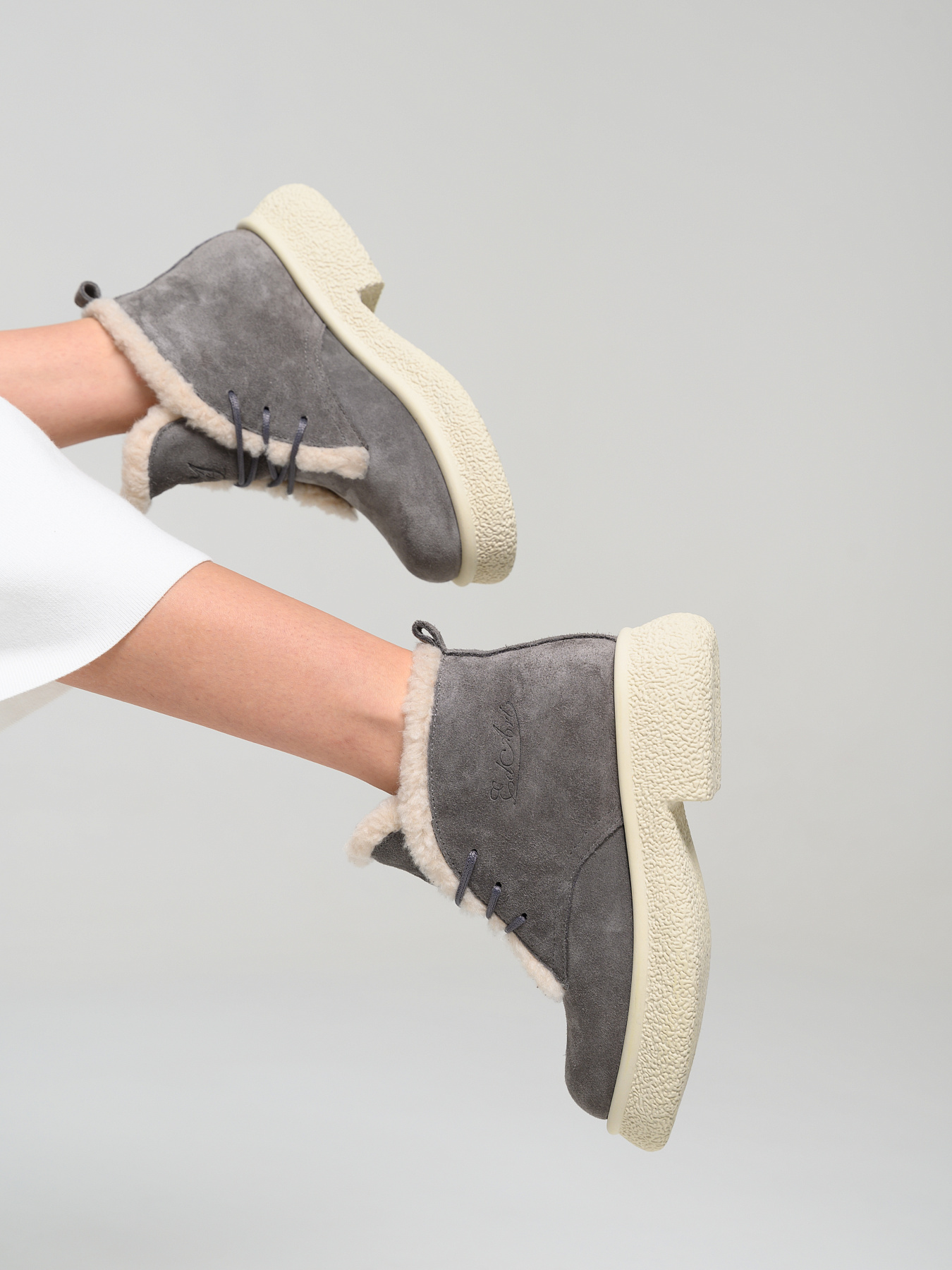 картинка Ботинки ED'ART 308.агата be. серый замок замша+бежевый от интернет магазина