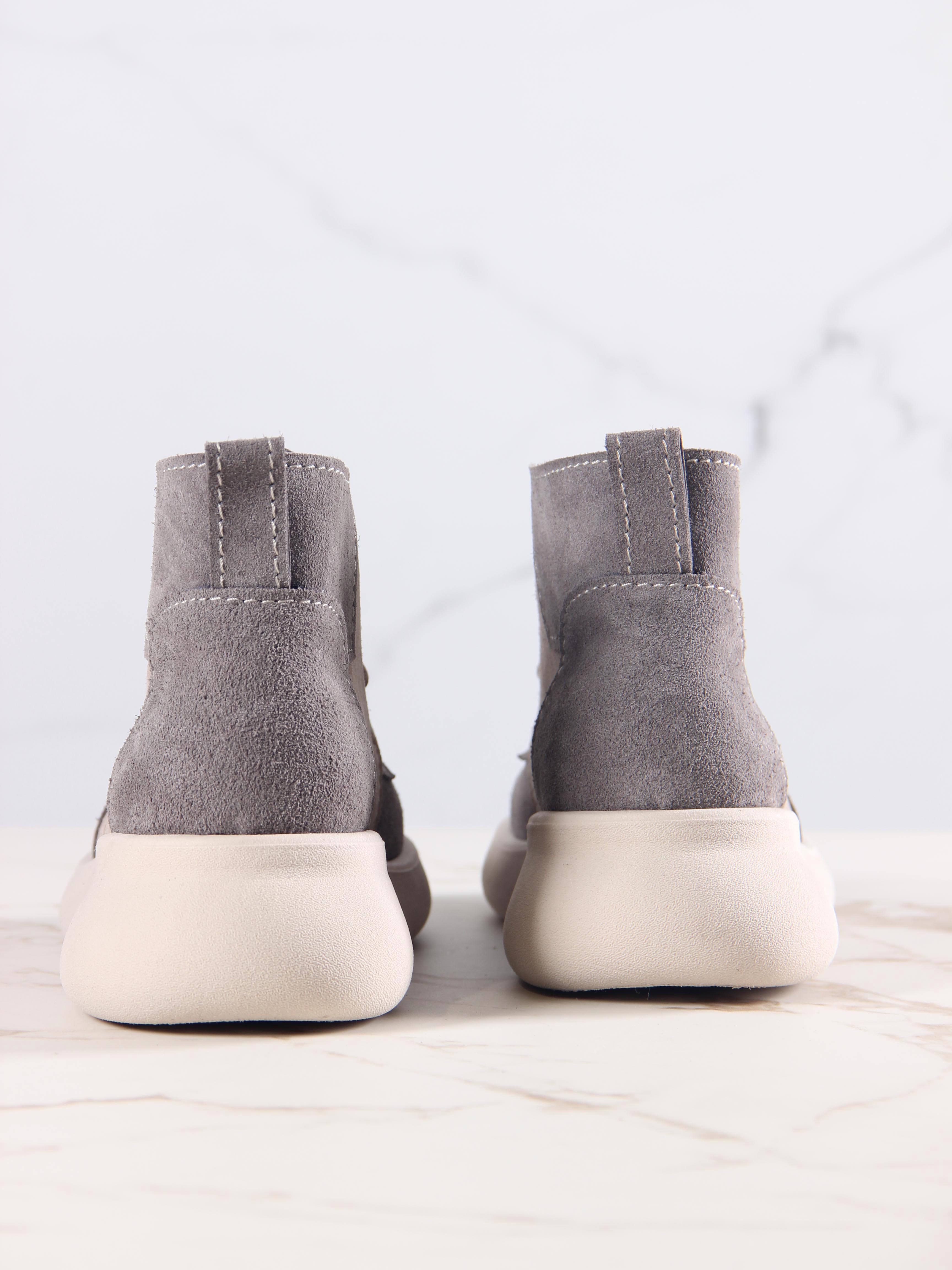 картинка Ботинки  ED'ART 305.927'be. ваниль серый  замша от интернет магазина