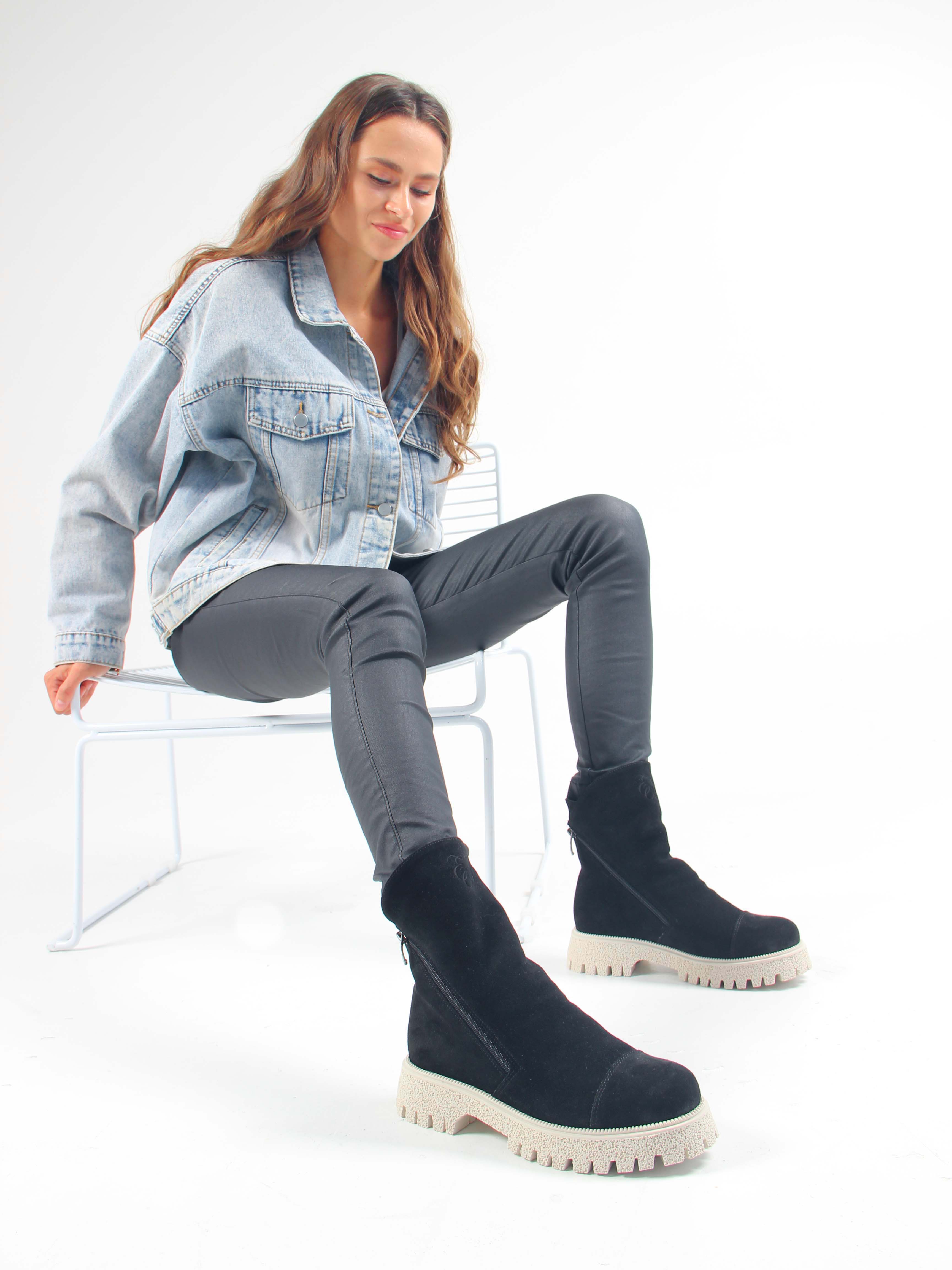 картинка Ботинки ED'ART 233.1541'be. Черный замша от интернет магазина