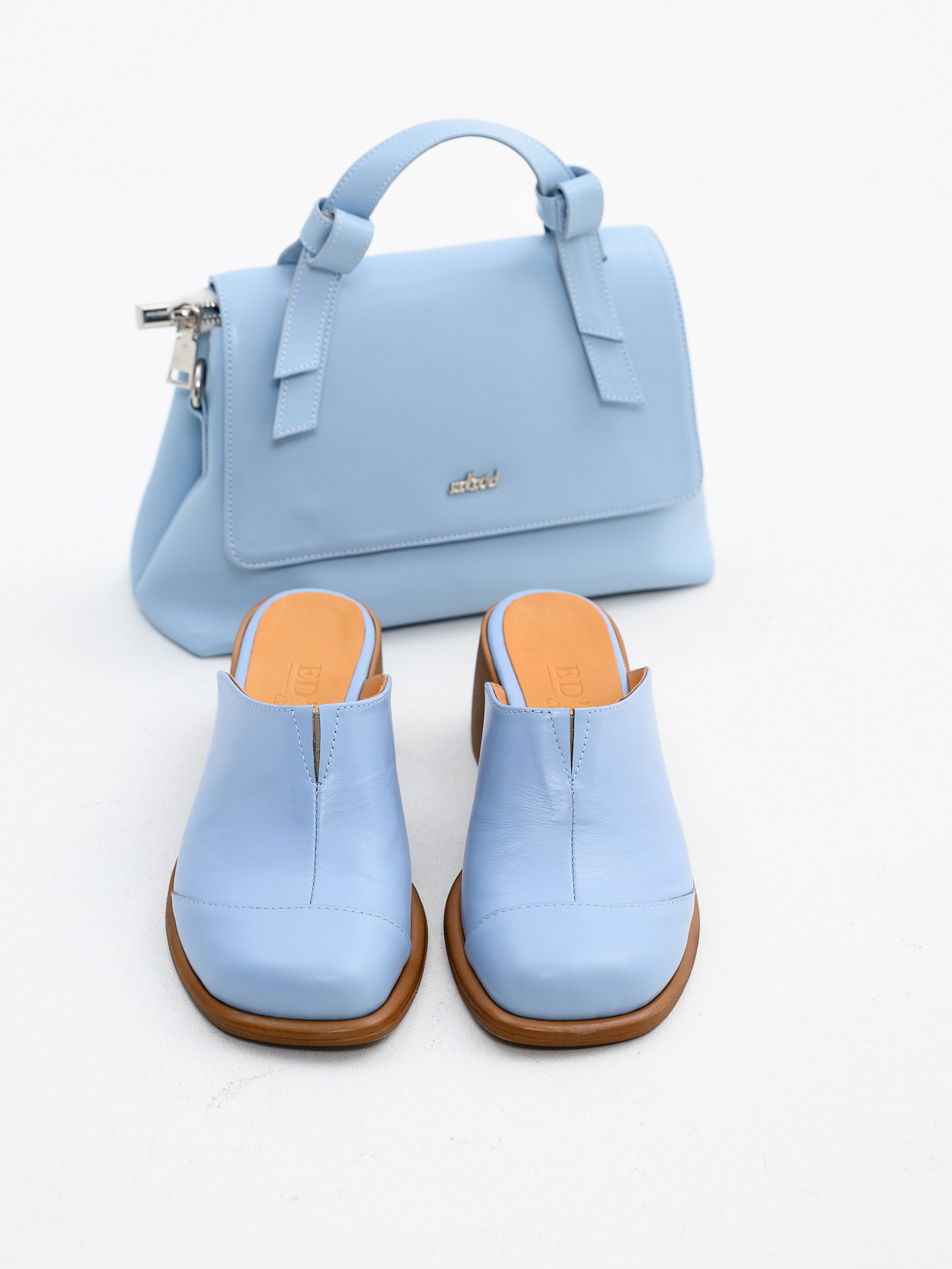 картинка Сабо ED'ART 5132.23663'br. Голубая виктория+коричневый от интернет магазина