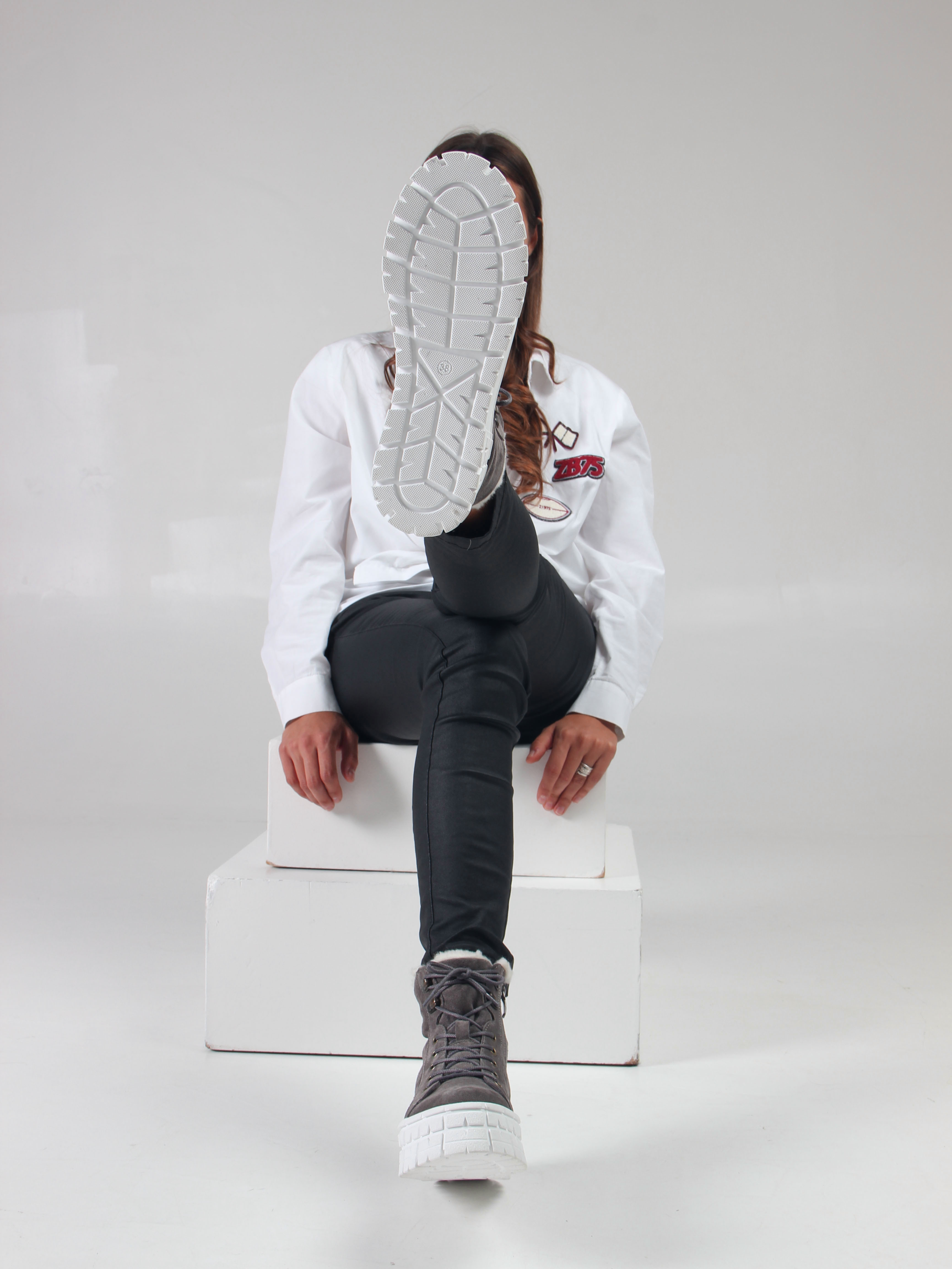 картинка Ботинки ED'ART 216.212131'w. серый замок замша от интернет магазина