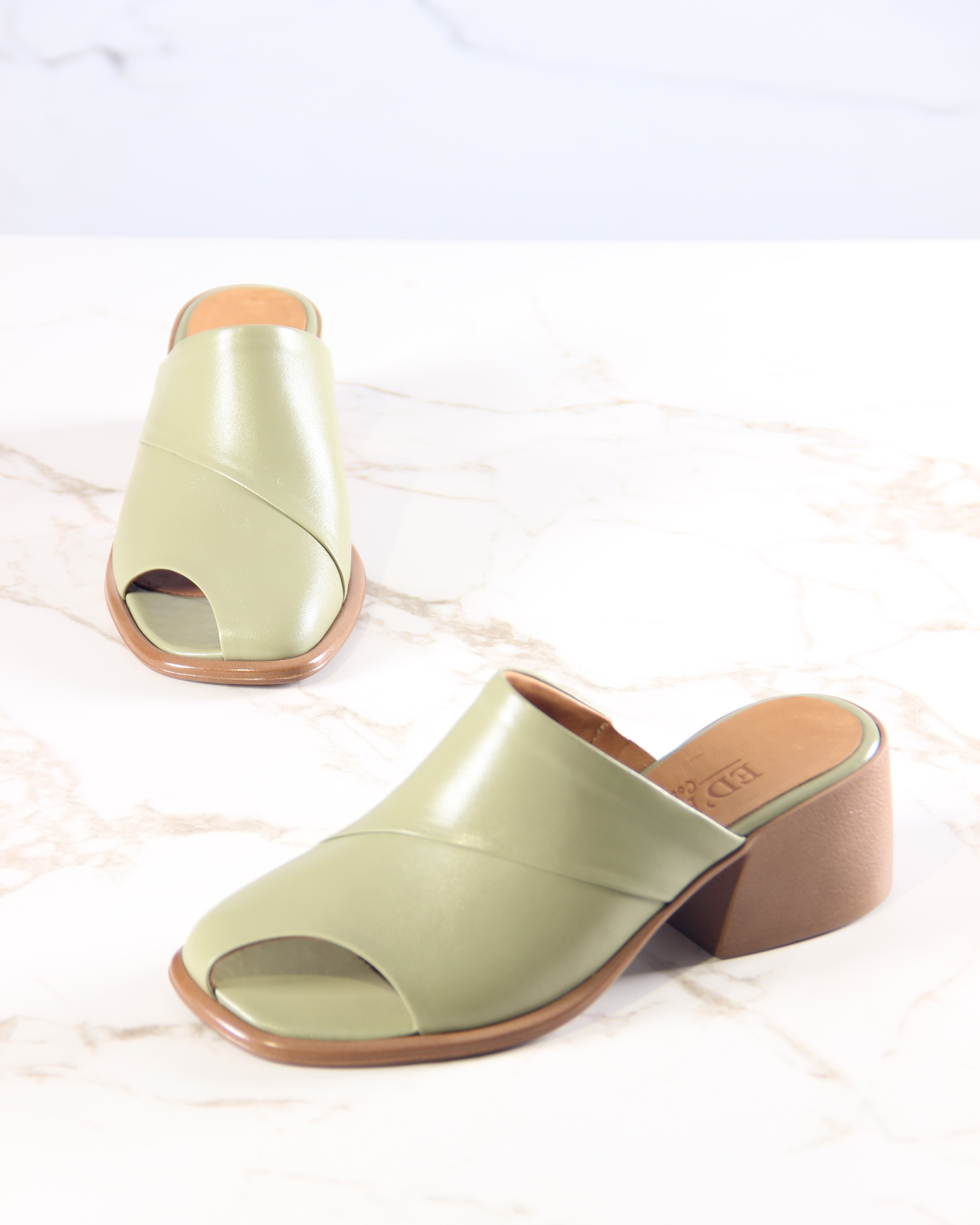 картинка Сабо ED'ART 5300.23663'be. Олива орех от интернет магазина