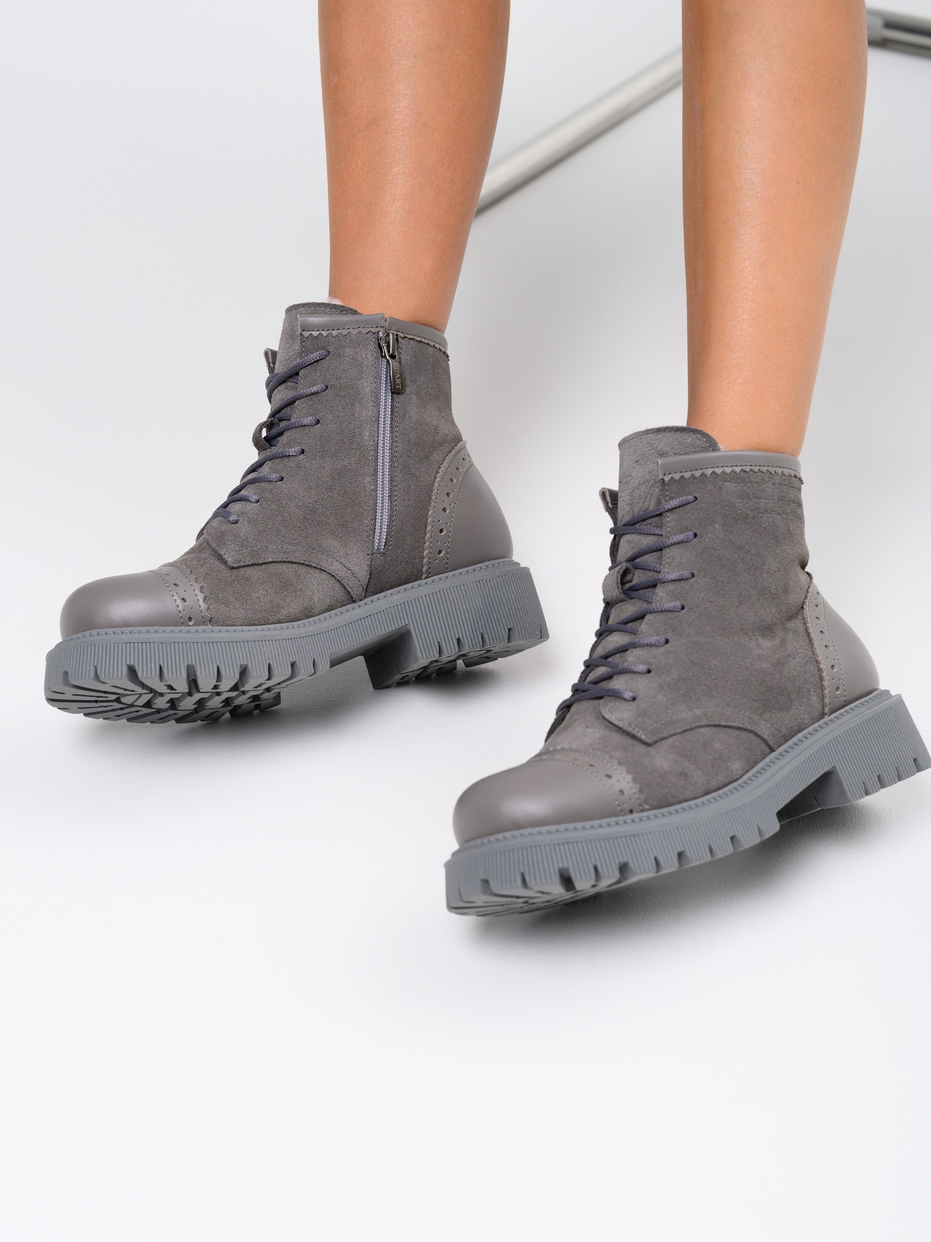 картинка Ботинки ED'ART 319.taskana'gr. Серый замок замша+игуана от интернет магазина