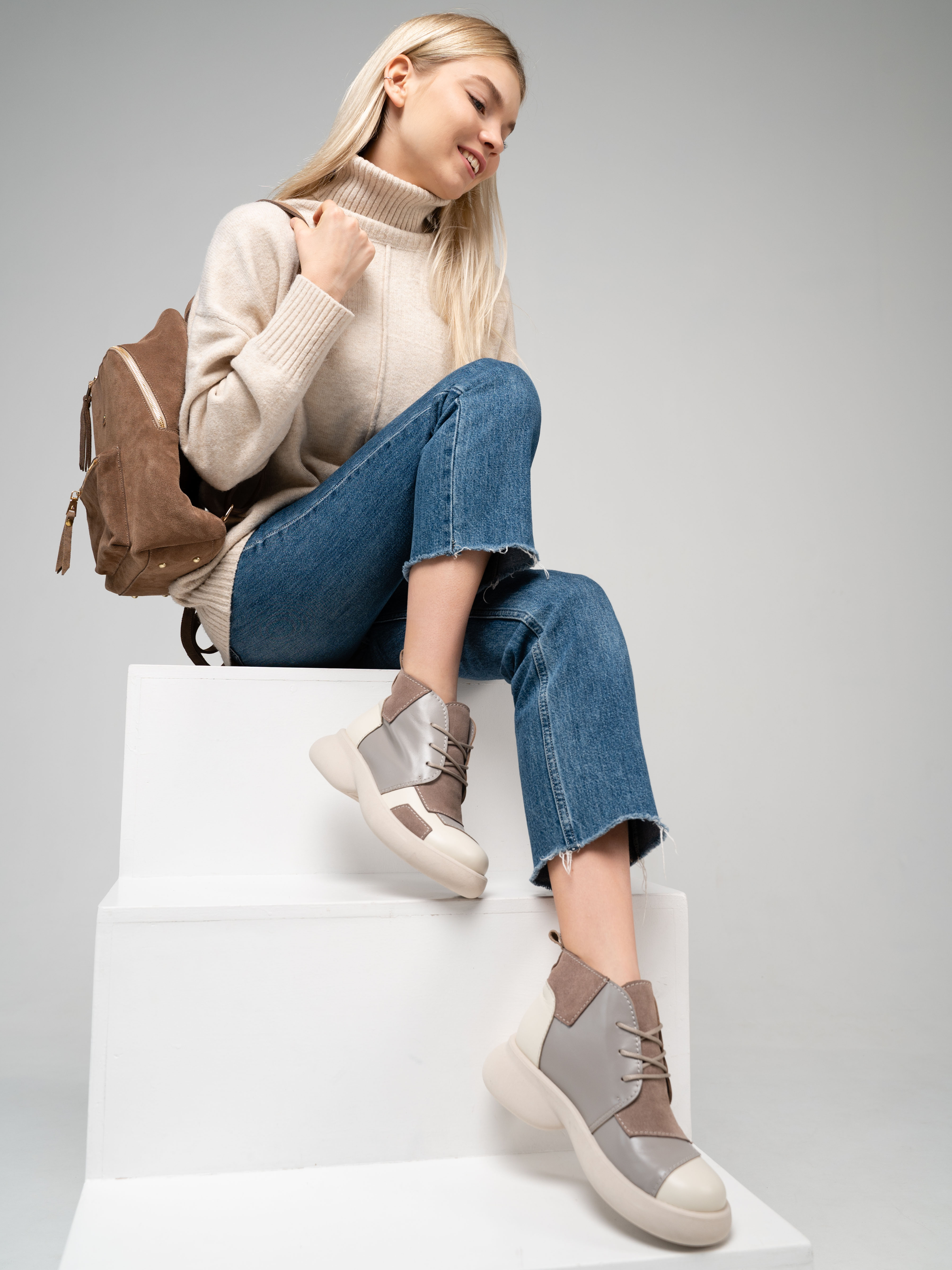 картинка Ботинки  ED'ART 305.927'be. бежевый латте капучино замша от интернет магазина