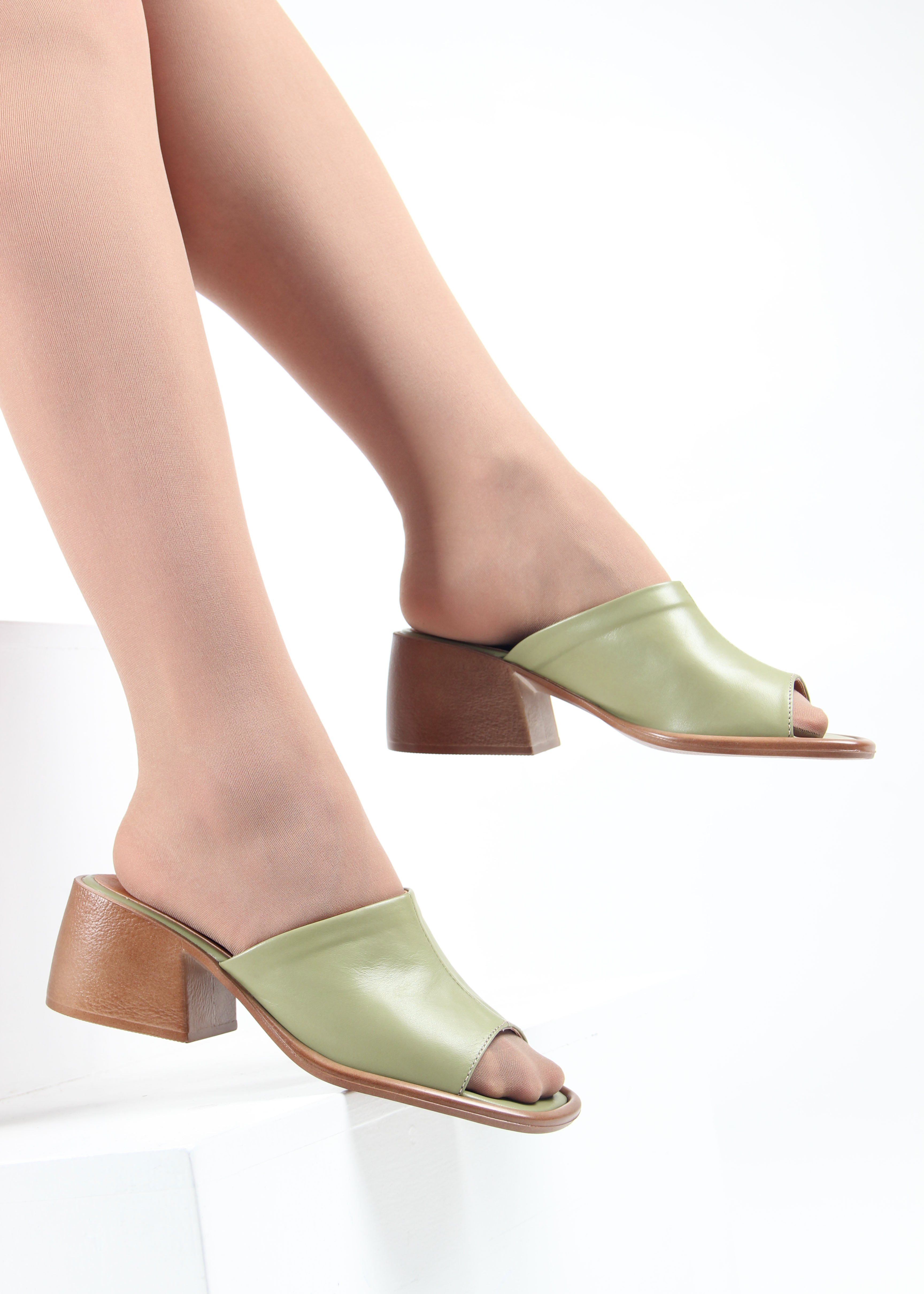 картинка Сабо ED'ART 4012.23663'be. Оливо-орех от интернет магазина