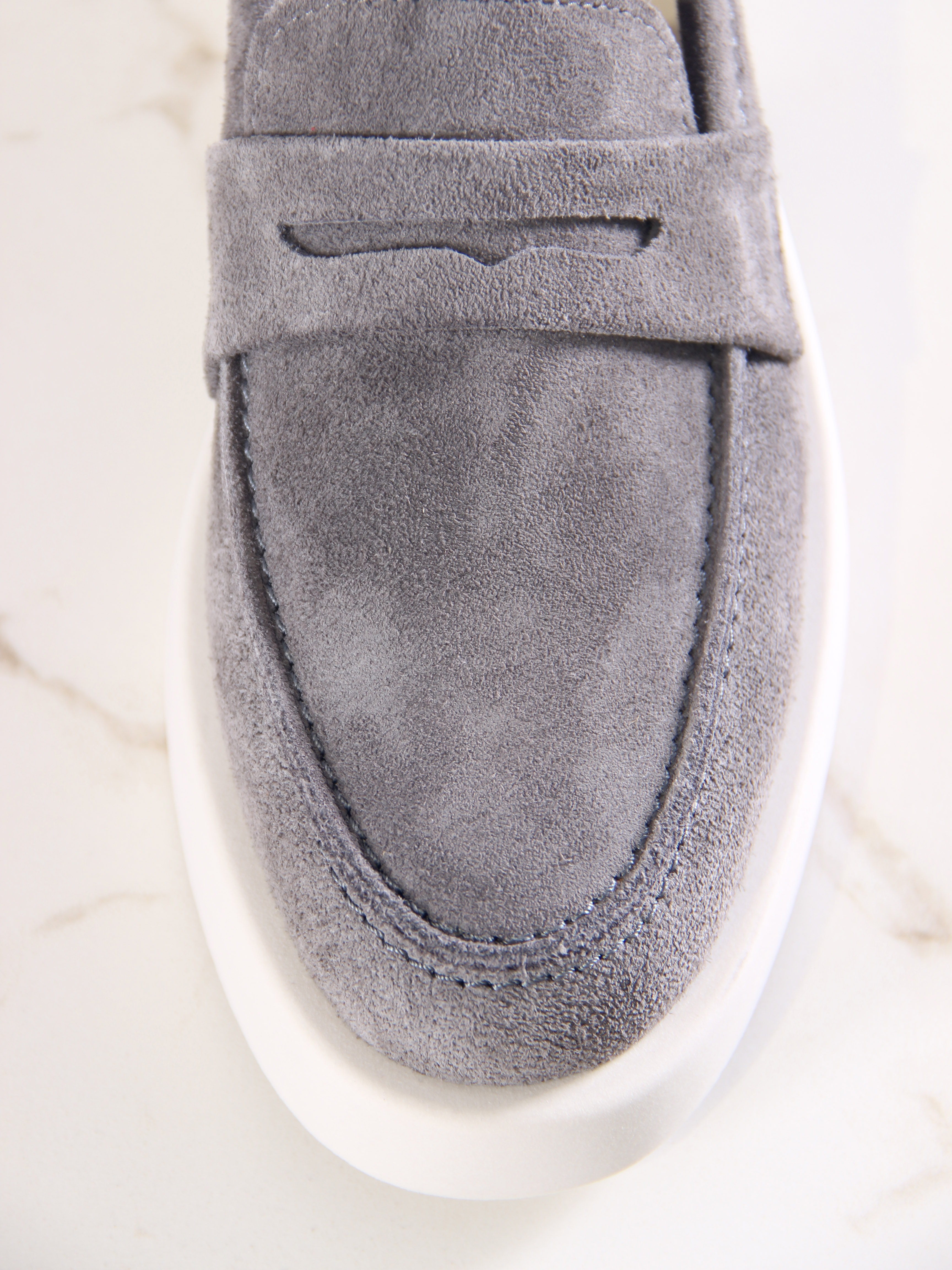 картинка Лоферы туфли ED'ART 176.1593'be. Серый замок замша от интернет магазина