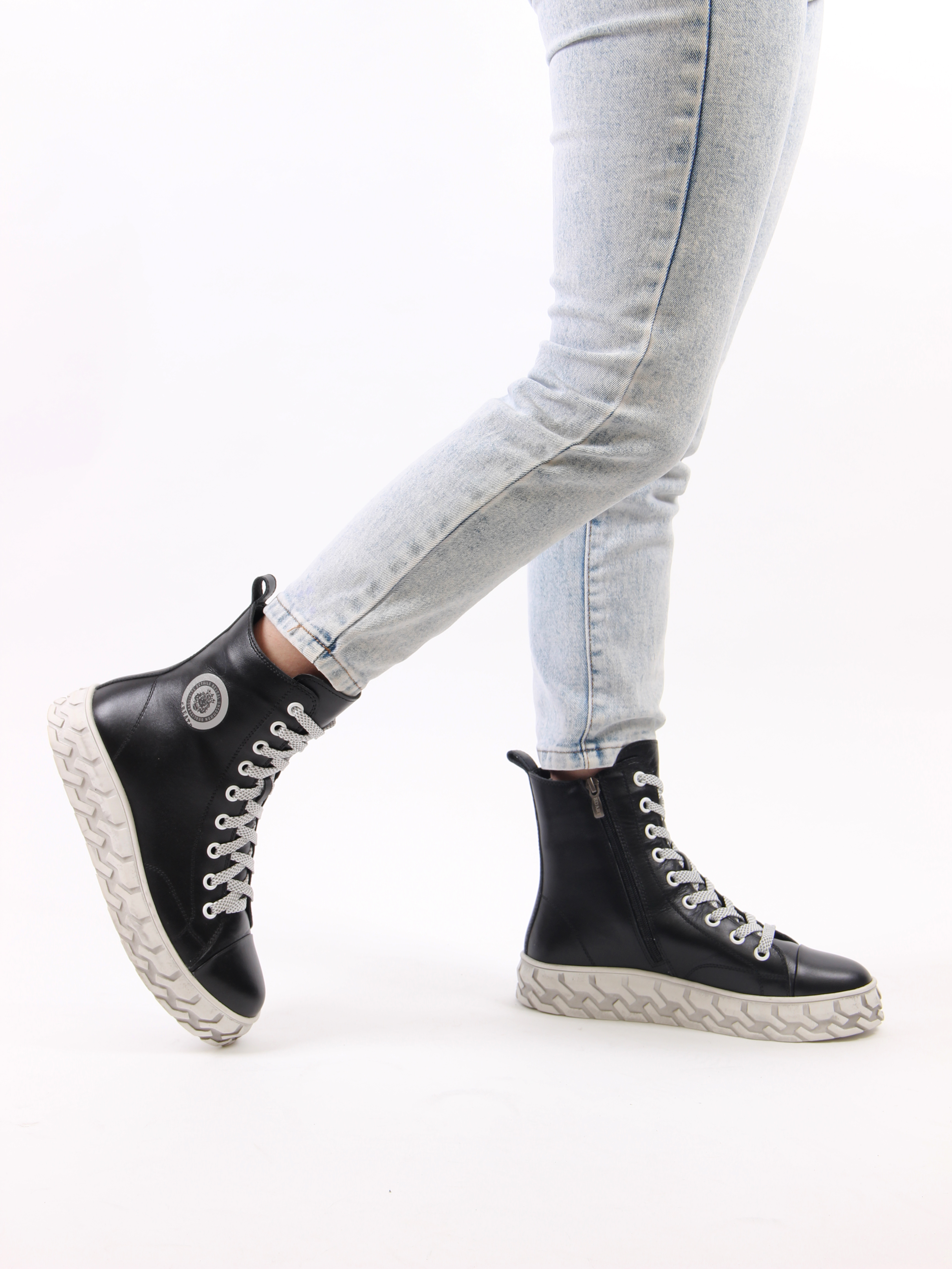 картинка Ботинки ED'ART 215.iceberg'w. black R от интернет магазина