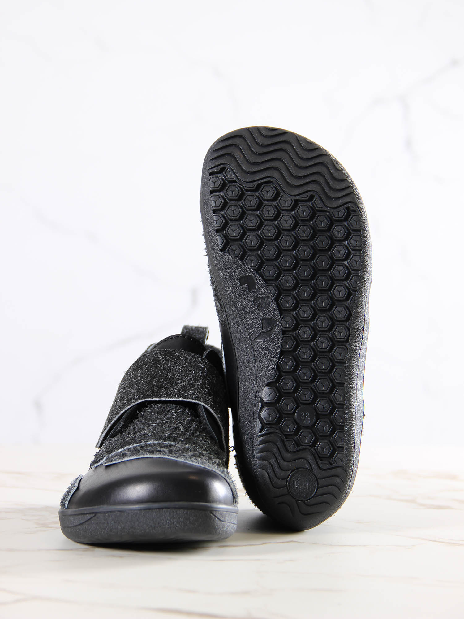 картинка Босоногие ботинки  ED'ART 206.NATA'bl.Черная кожа+черный джангл от интернет магазина