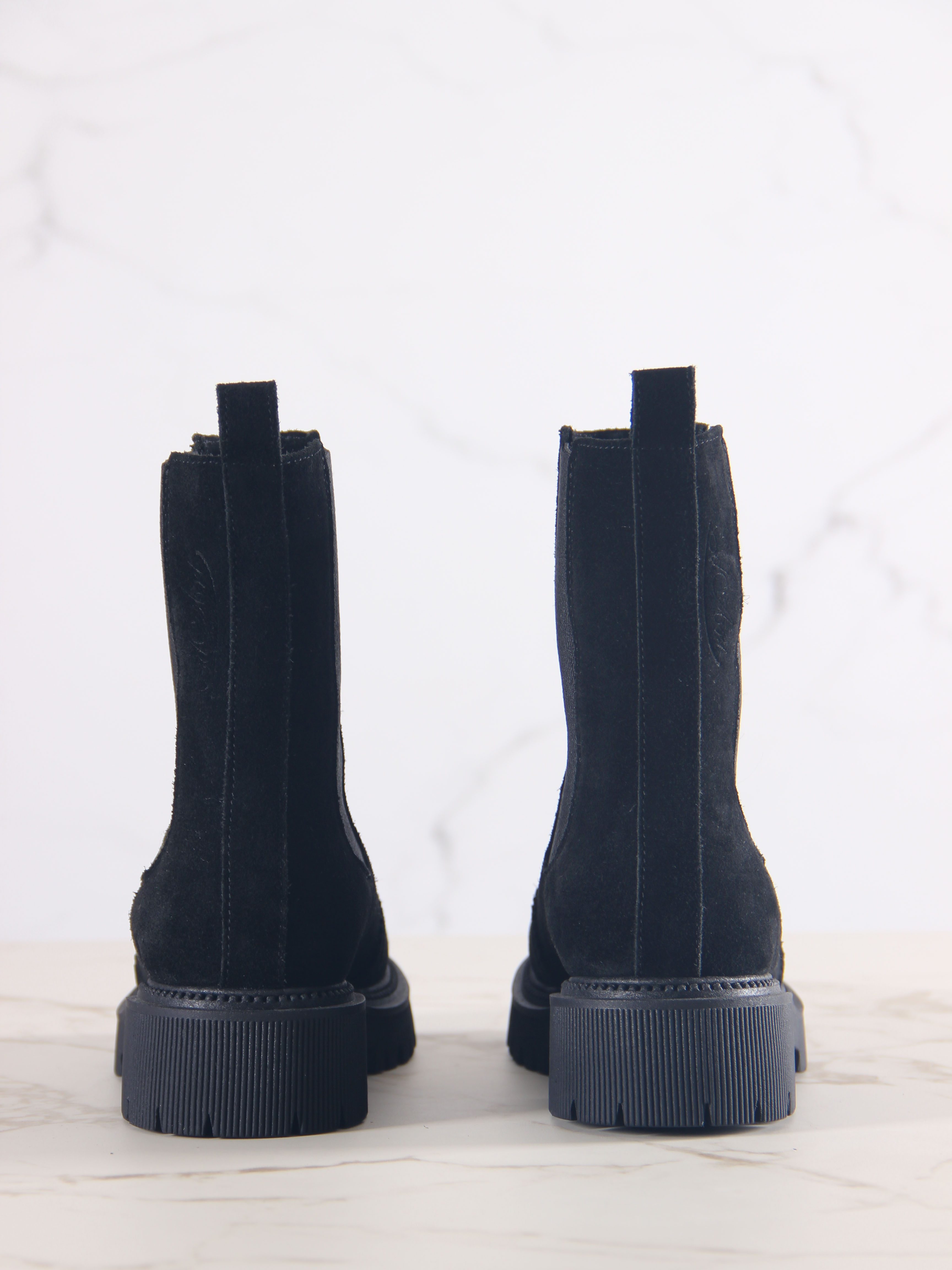 картинка Челси 360.P.taskana'bl. Черная замша от интернет магазина