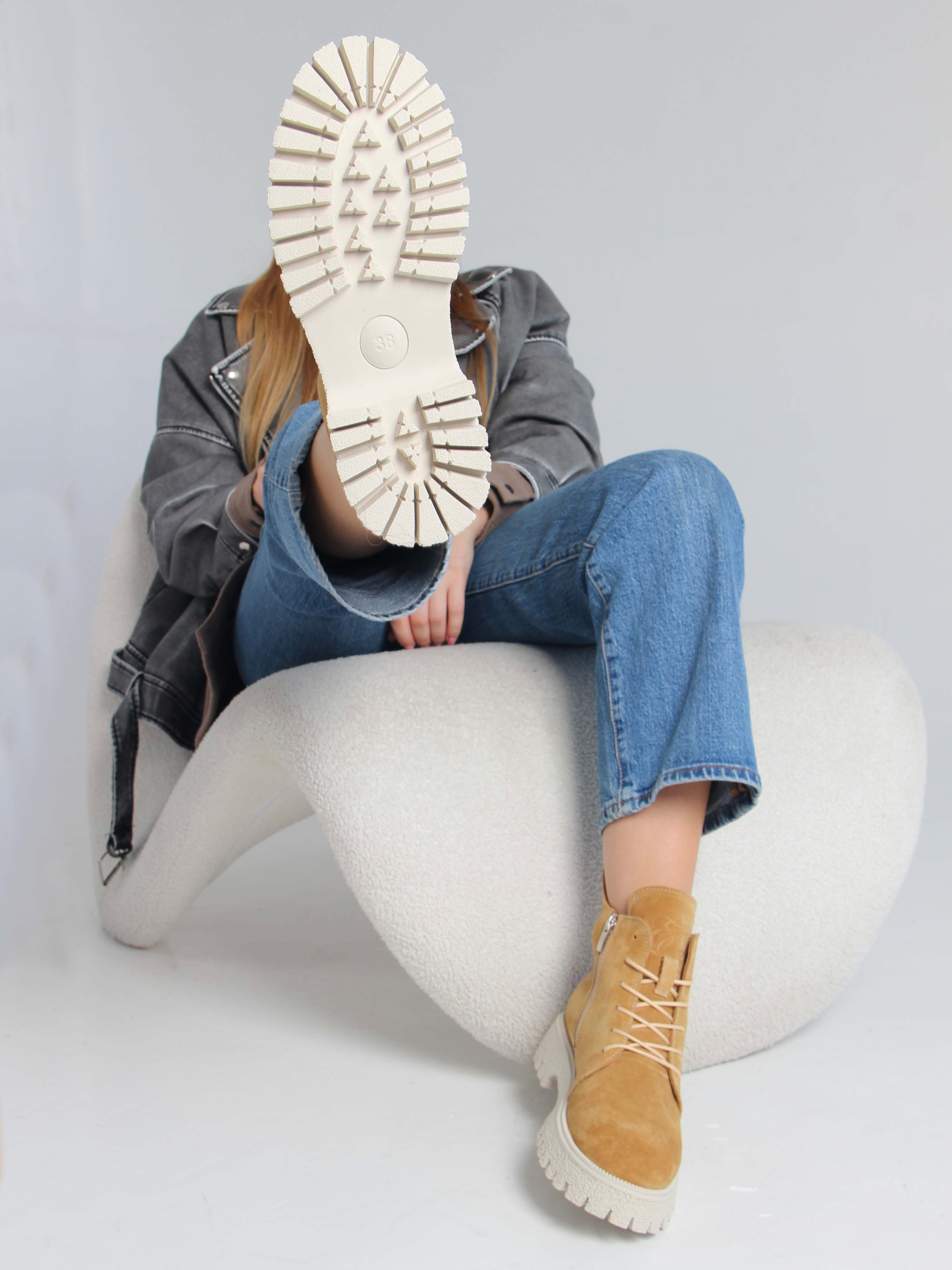 картинка Ботинки ED'ART 228.V.1541'be. светло-желтый замша от интернет магазина