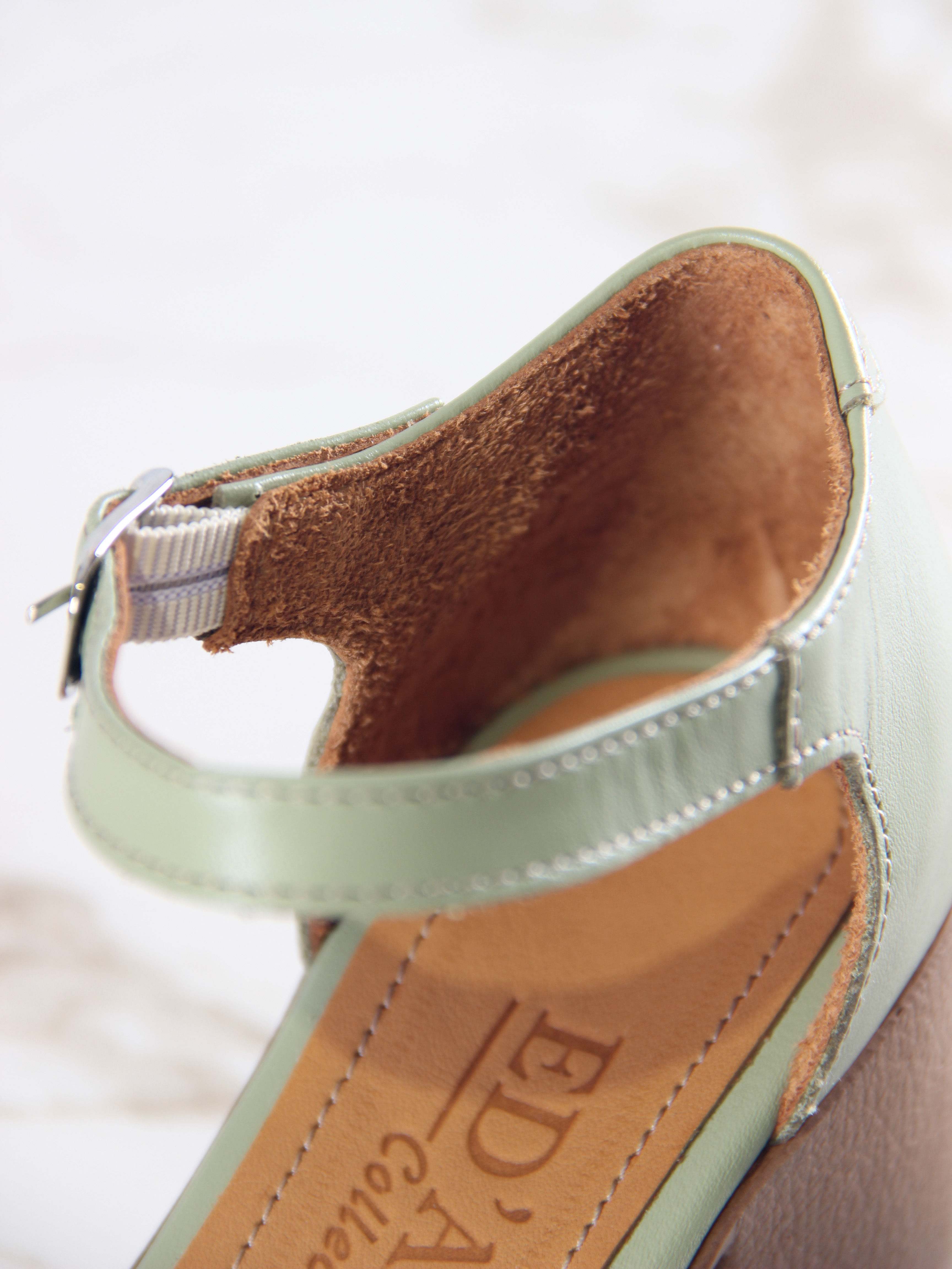 картинка Босоножки ED'ART 5033.23663'bе. Олива орех от интернет магазина