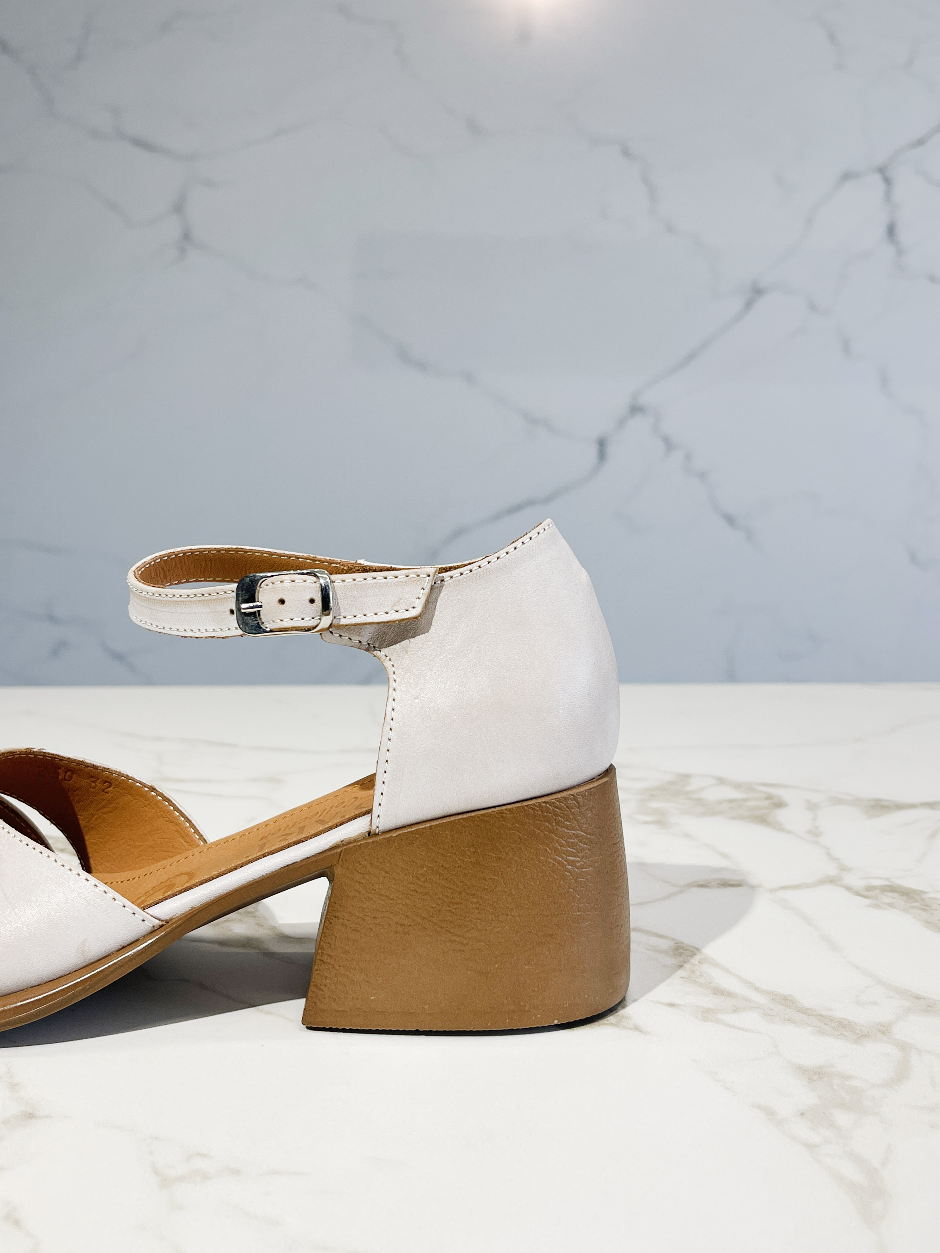 картинка Босоножки ED'ART 5032.23663'be. Вакса пудра+коричневый от интернет магазина