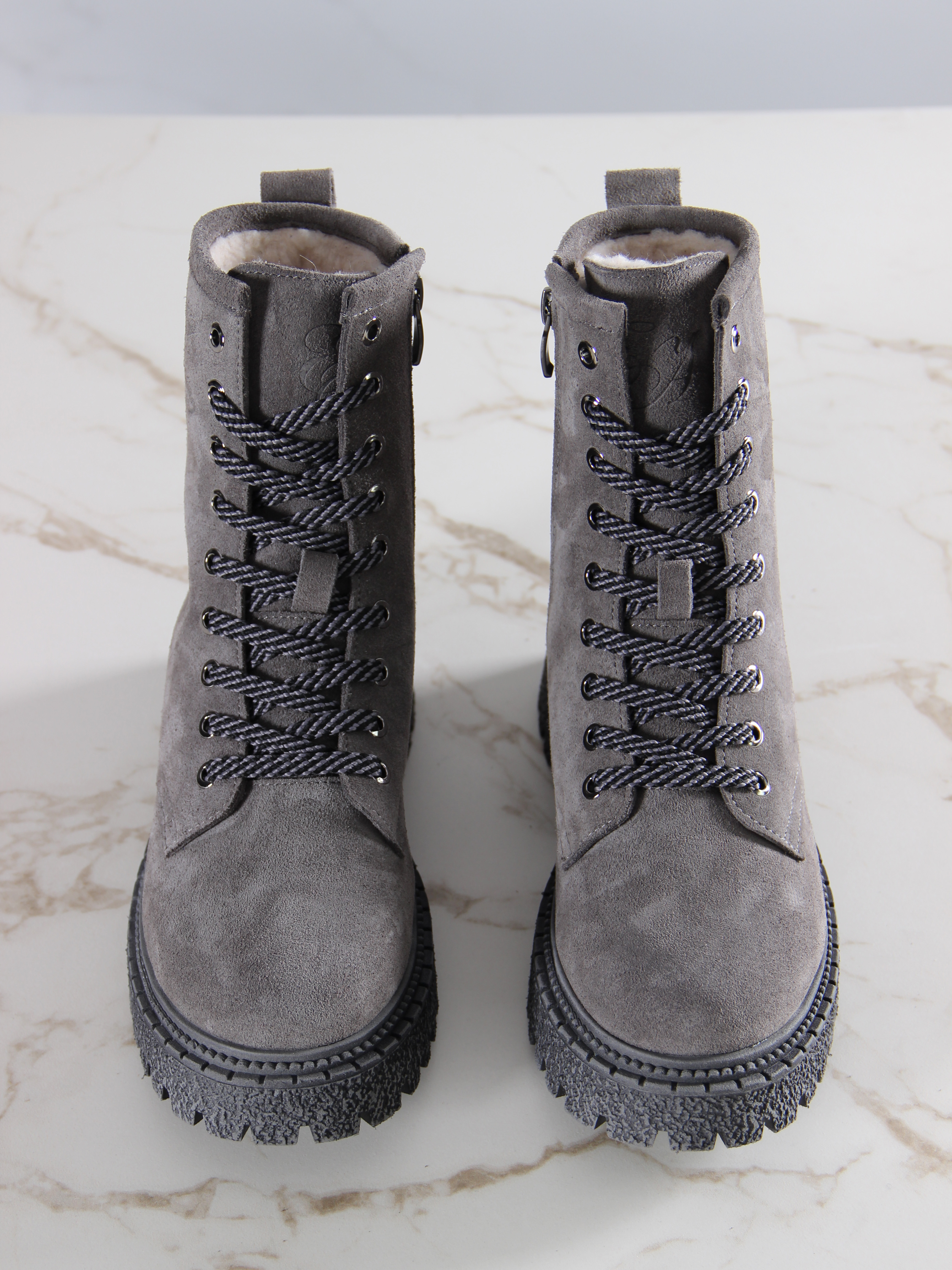 картинка Ботинки ED'ART 327.22511'gr.Серый замок замша от интернет магазина