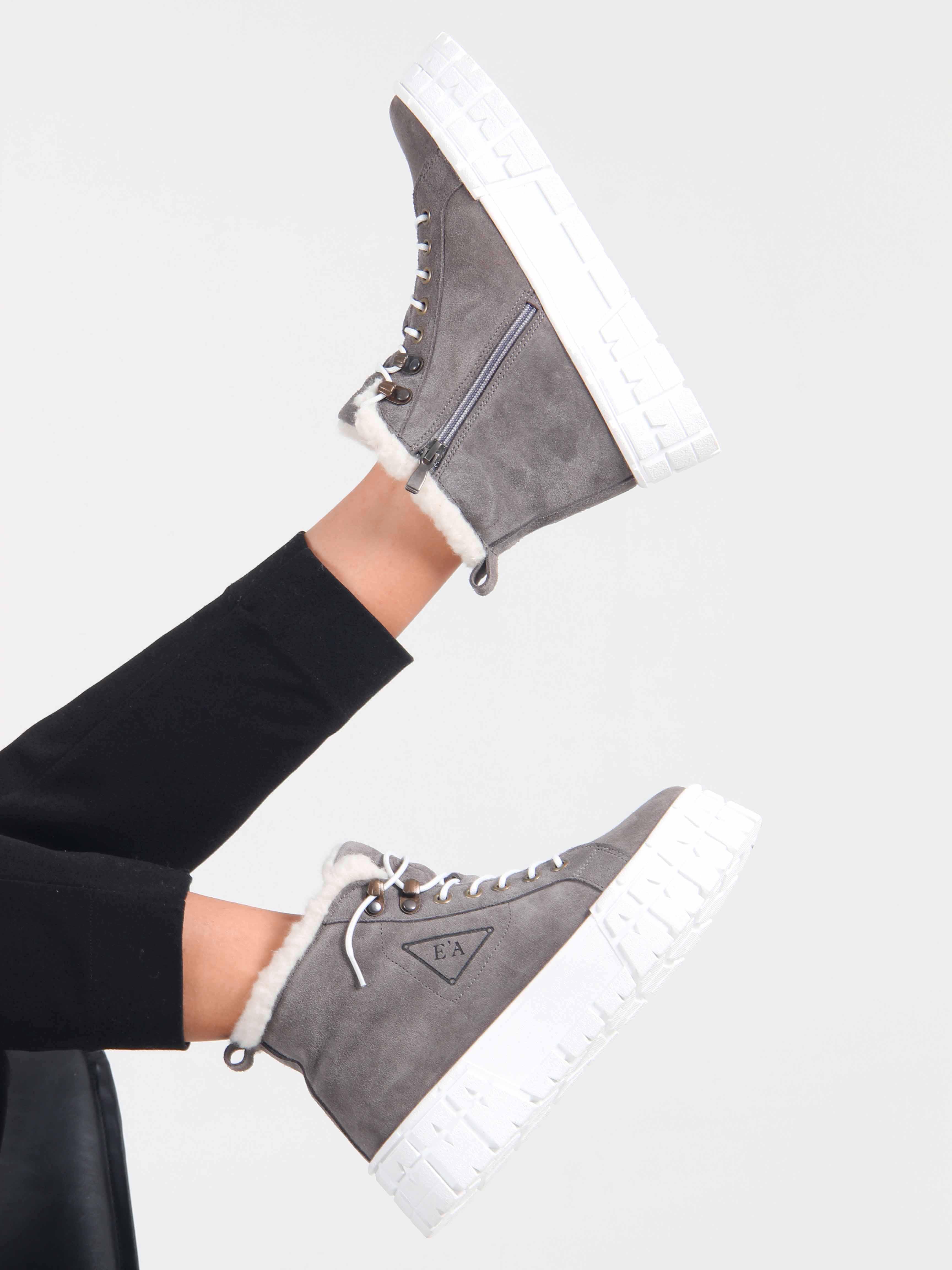 картинка Ботинки ED'ART 243.212131'w. серый замок замша от интернет магазина