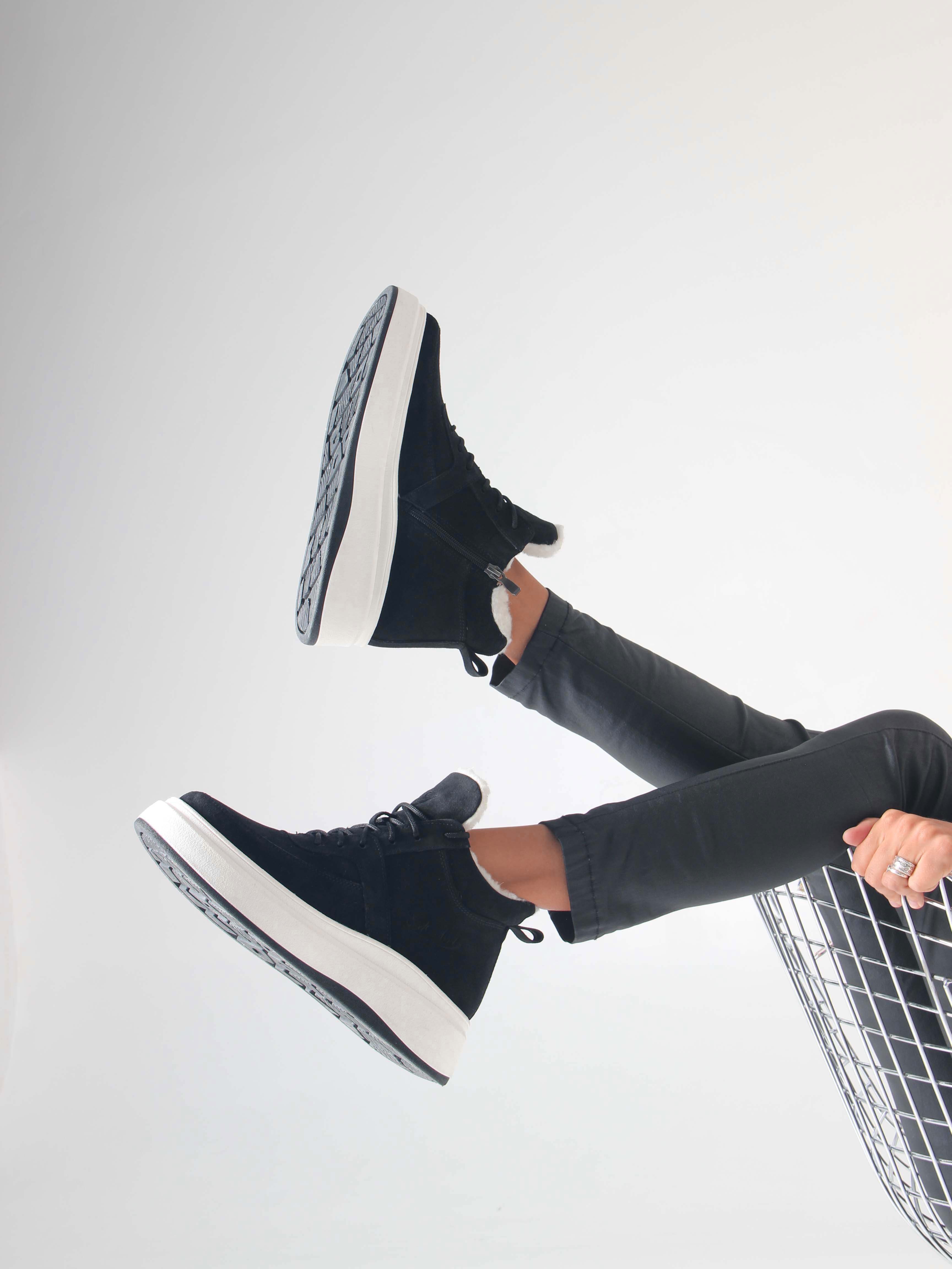 картинка Ботинки ED'ART 260.windy'w. черный замш от интернет магазина