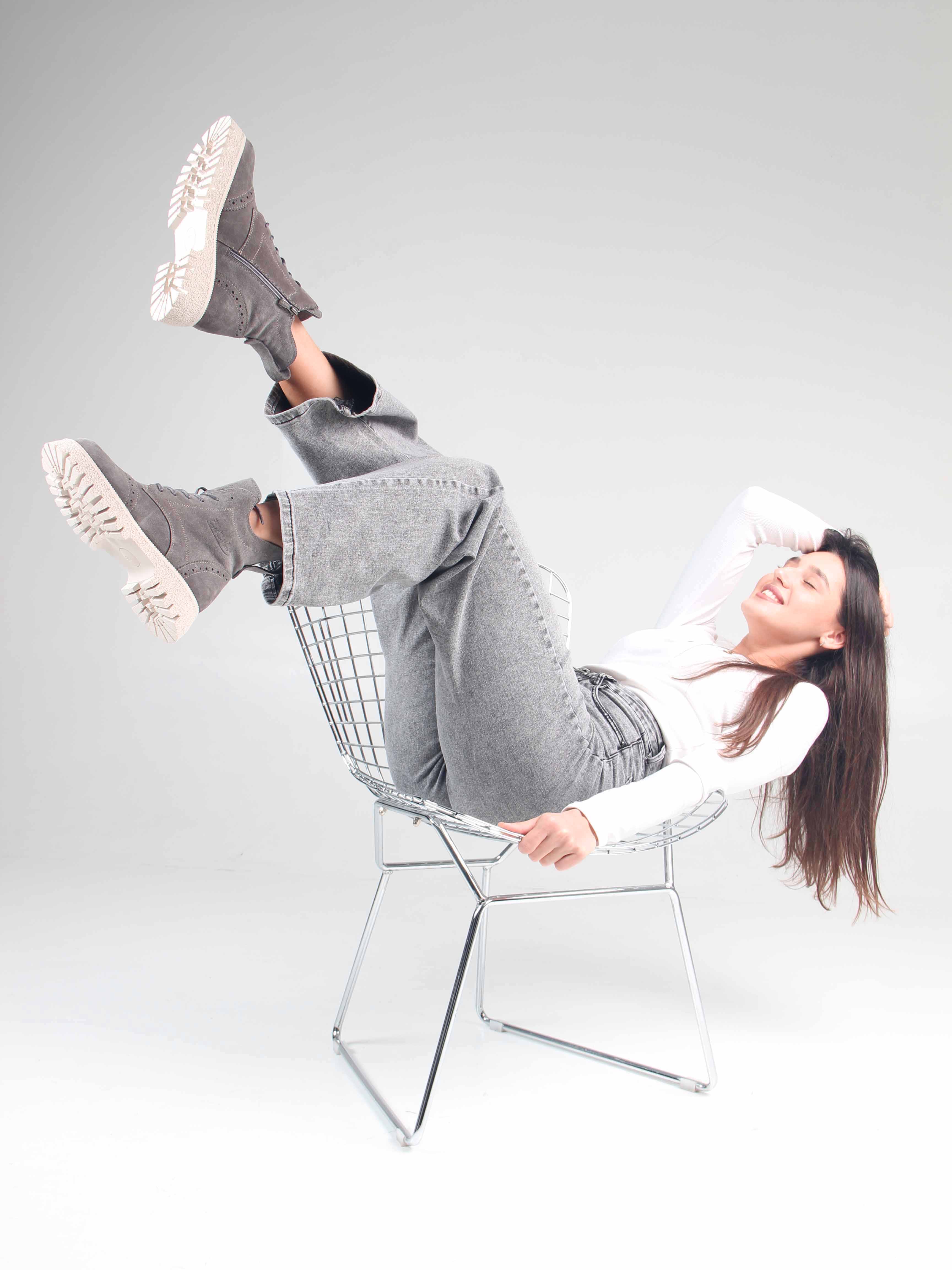 картинка Ботинки ED'ART 338.1541'be. серый замок замша от интернет магазина