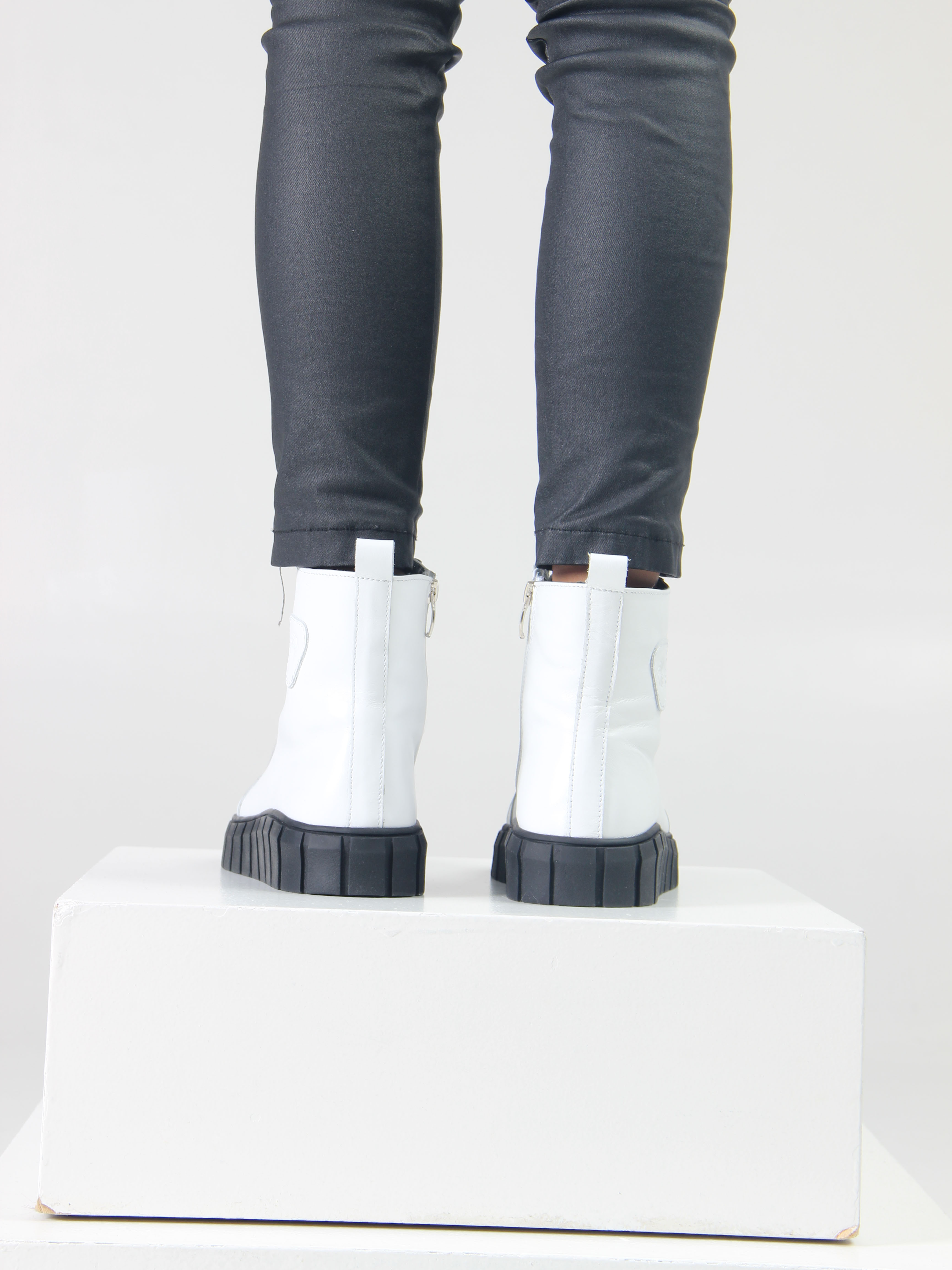 картинка Ботинки ED'ART 214.1918'bl. white от интернет магазина