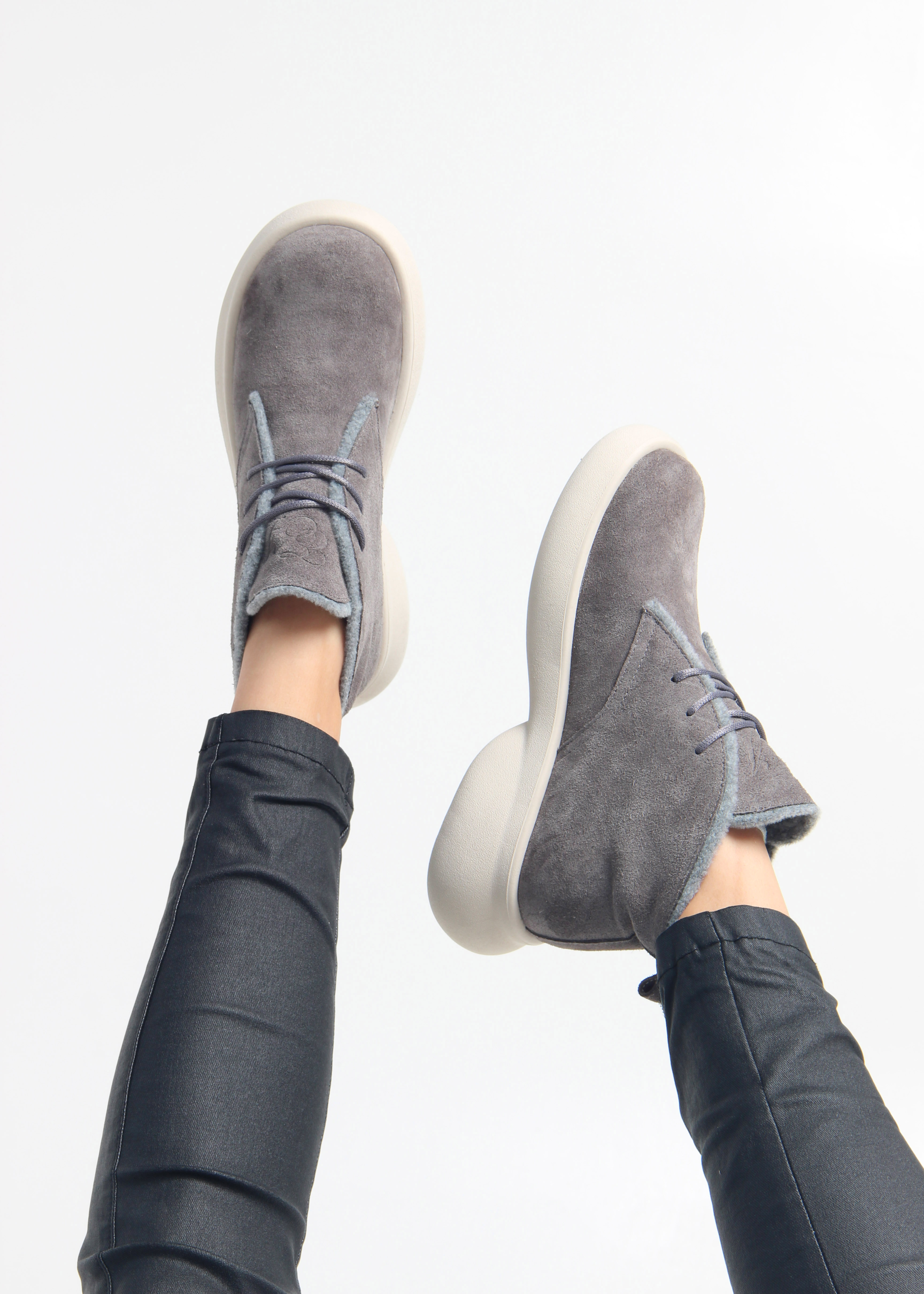 картинка Ботинки  ED'ART 308.927'be. серый замок замша от интернет магазина