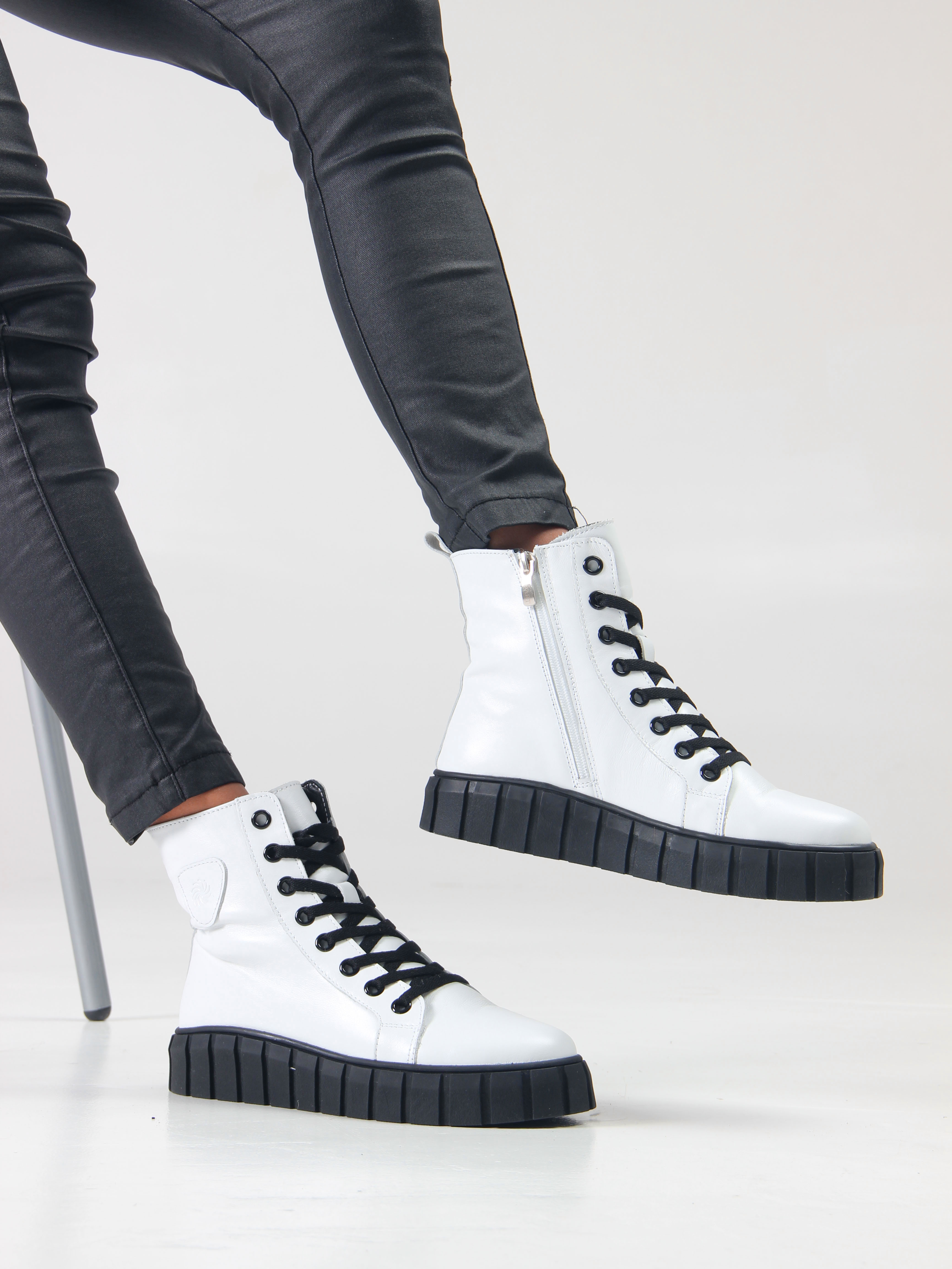 картинка Ботинки ED'ART 214.1918'bl. white от интернет магазина