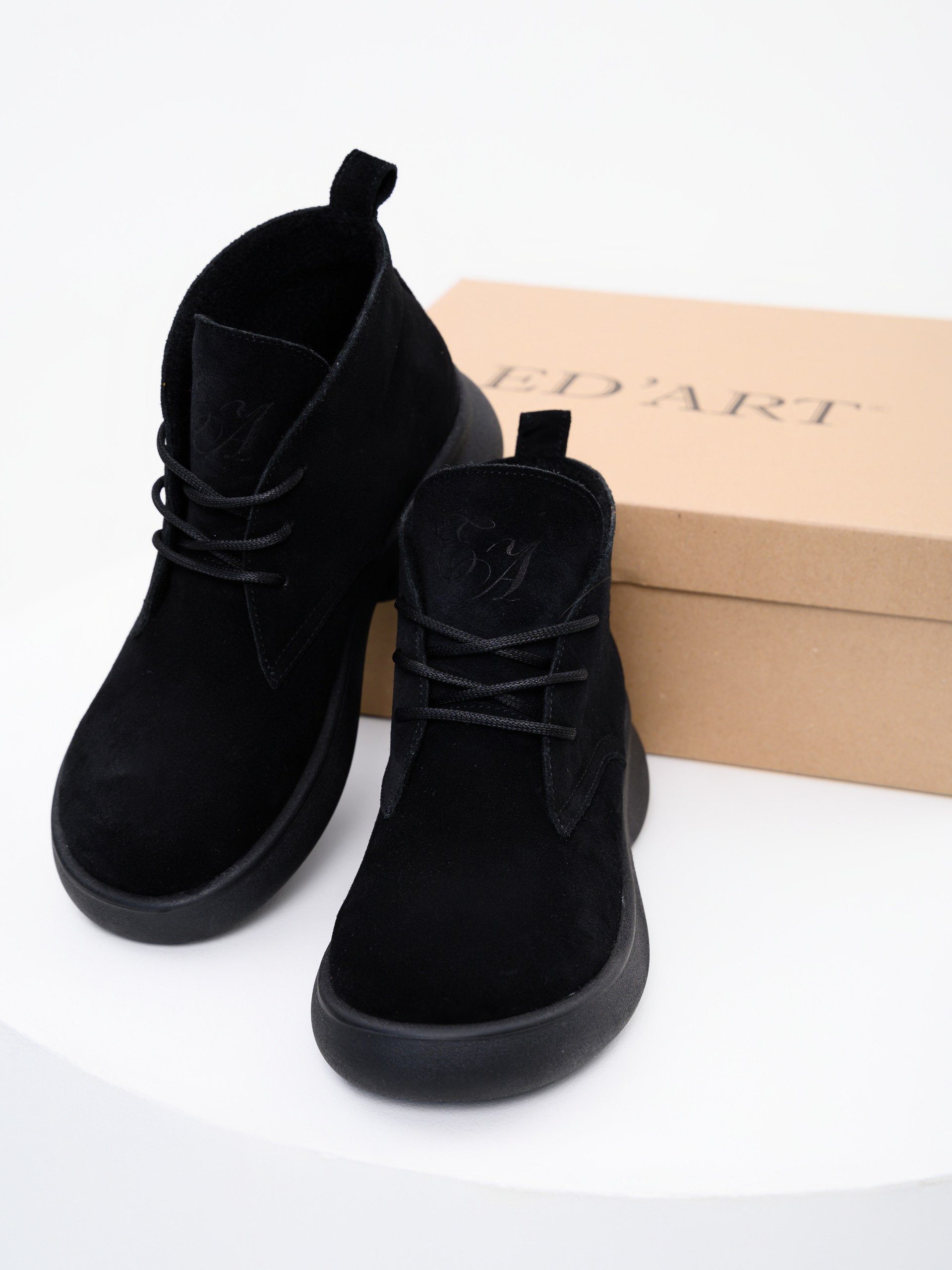 картинка Ботинки  ED'ART 308.927'bl.Черный замша от интернет магазина