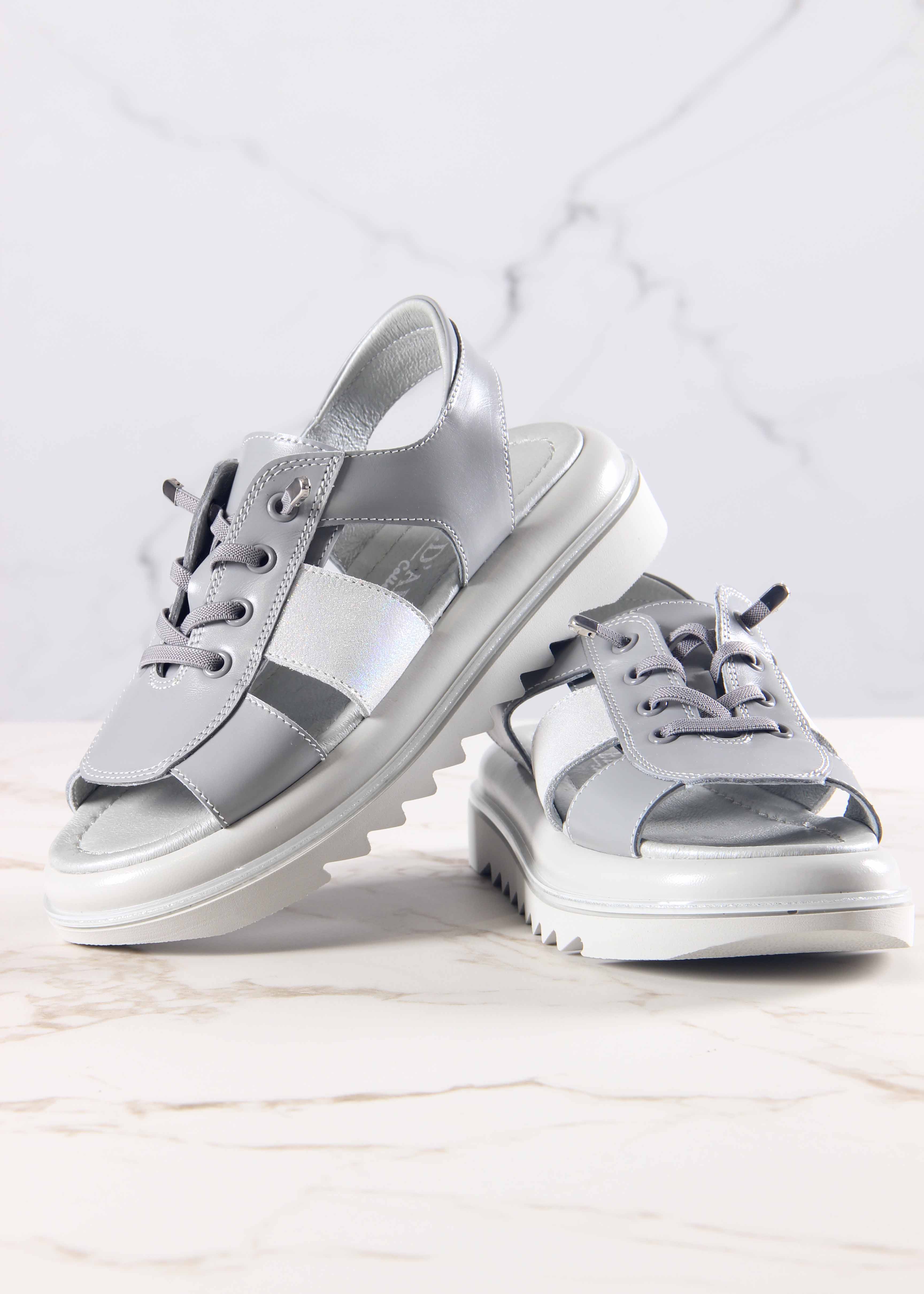 картинка Босоножки ED'ART 2029.2525'gr. Серый белый ибица от интернет магазина