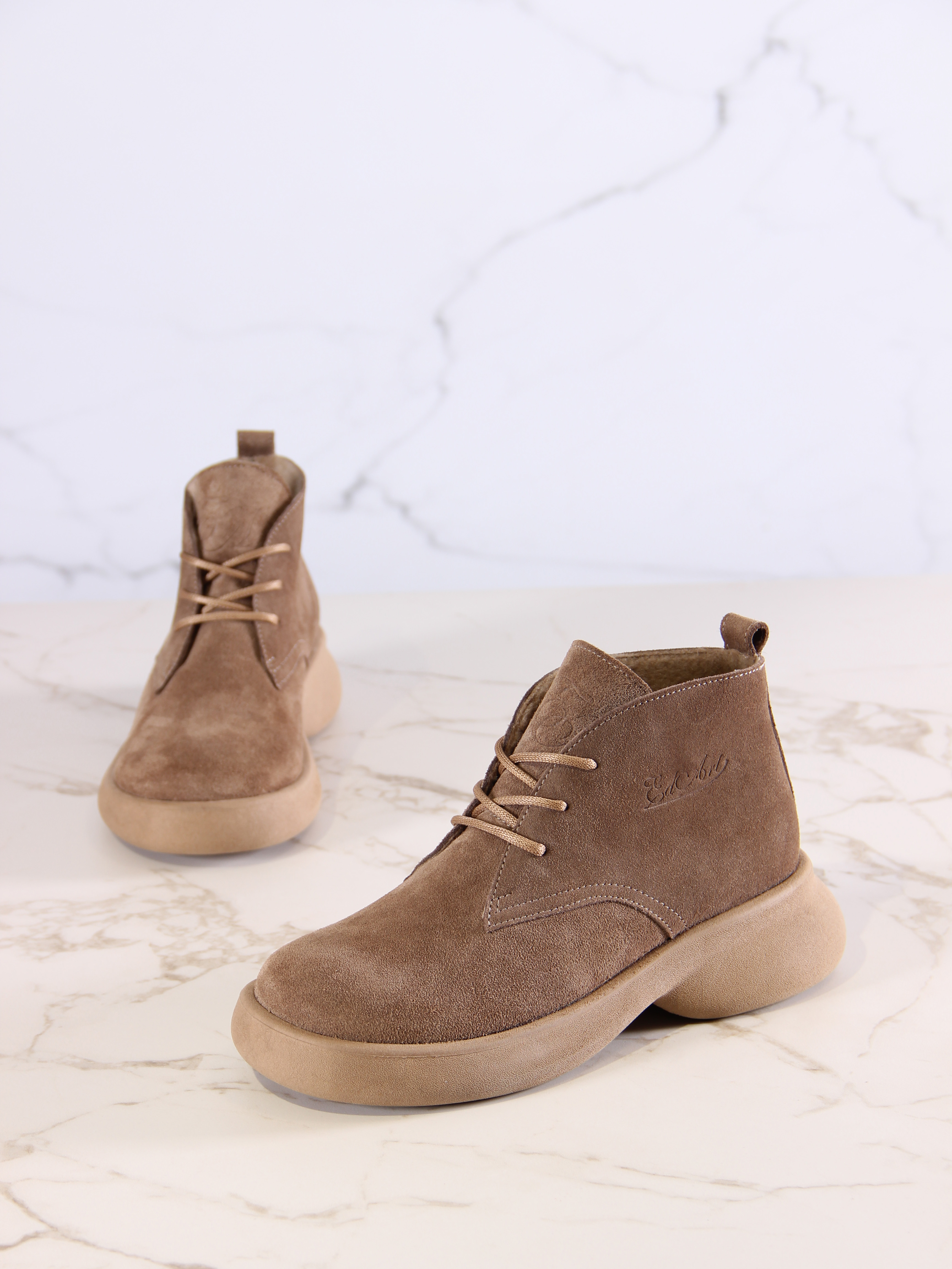 картинка Ботинки  ED'ART 308.927'ka.Серо-коричневая замша от интернет магазина