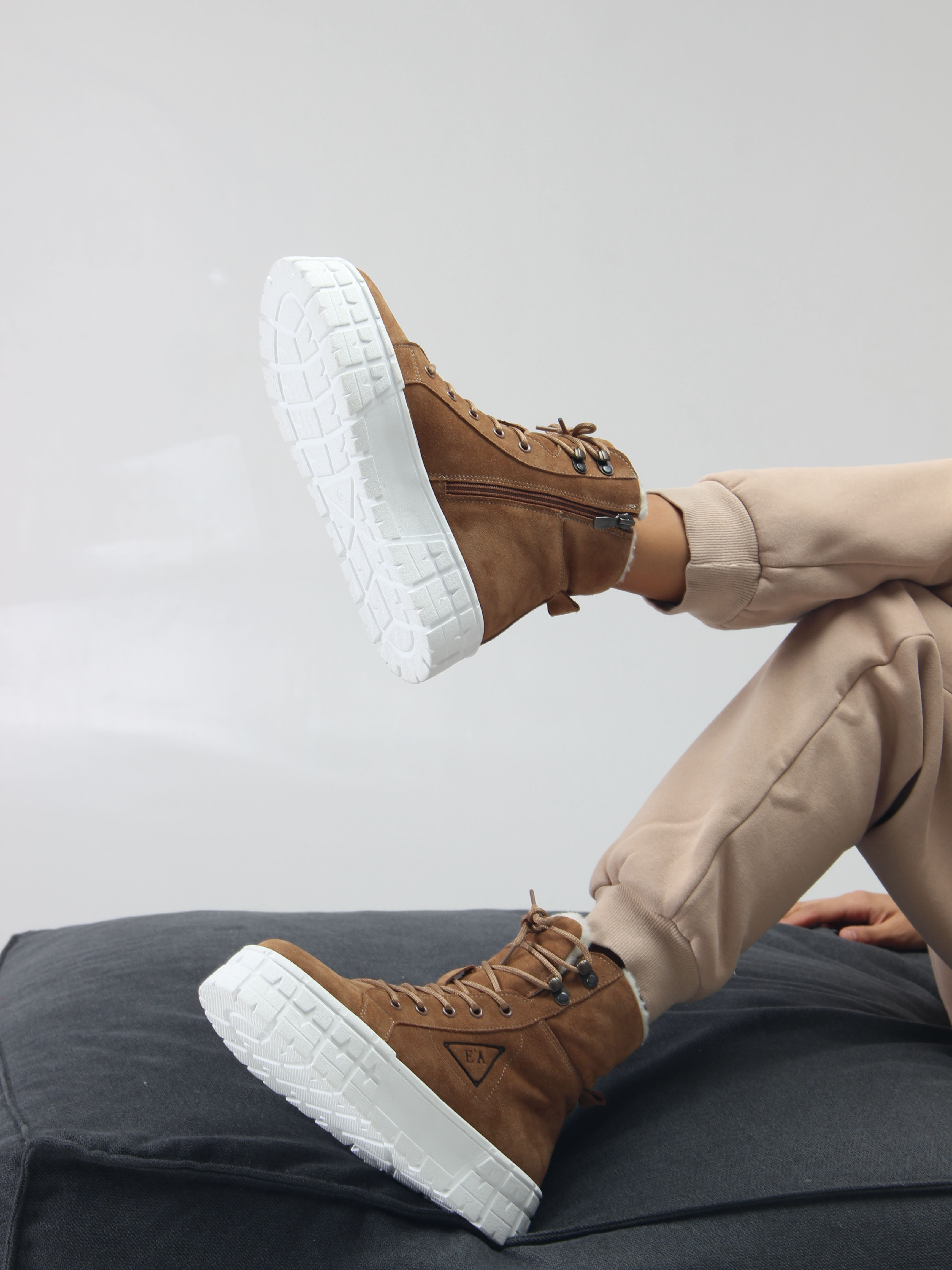 картинка Ботинки ED'ART 216.212131'w. светло-коричневый замша от интернет магазина