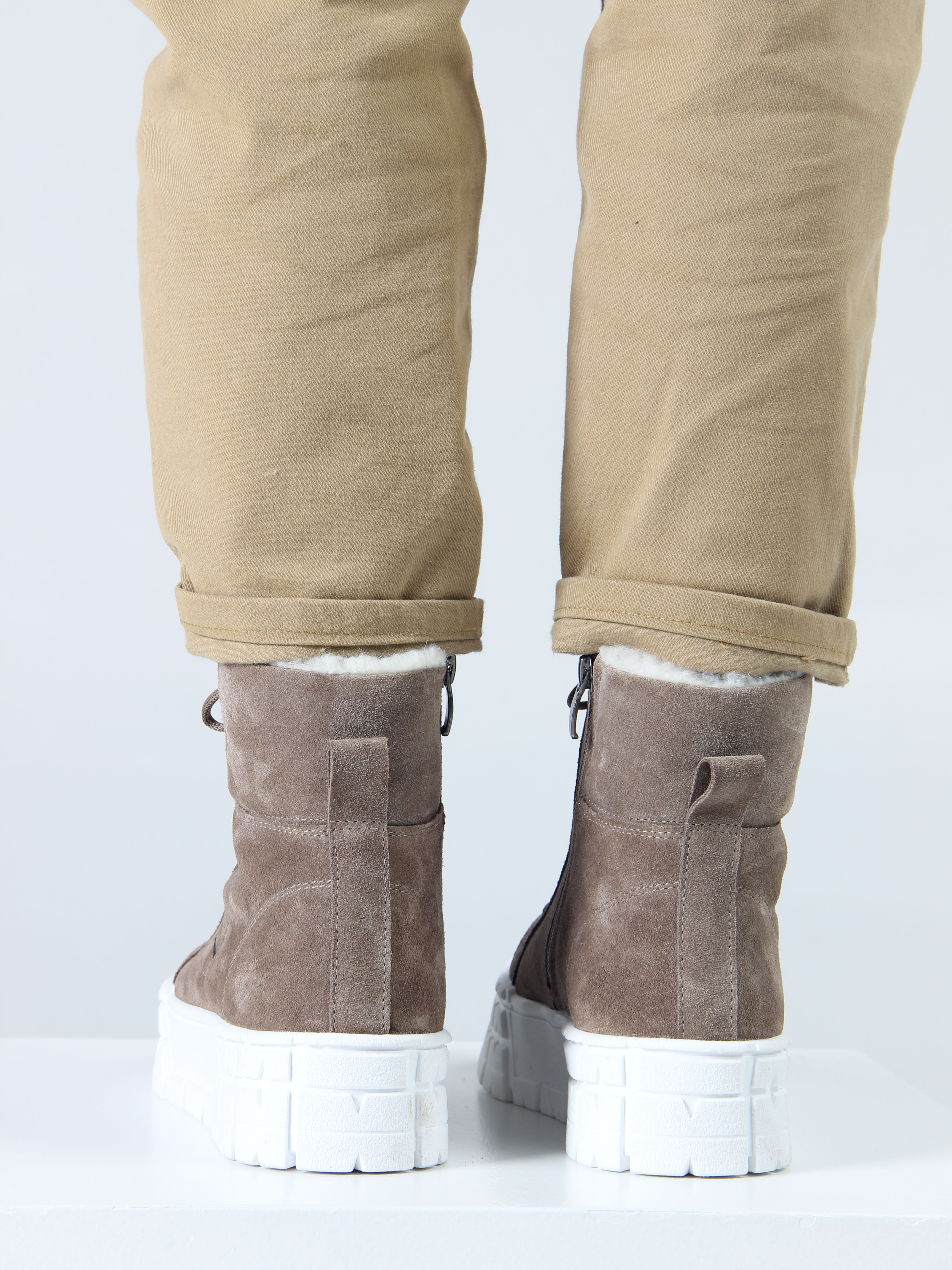 картинка Ботинки ED'ART 216.212131'w. коричневый капучино замша от интернет магазина