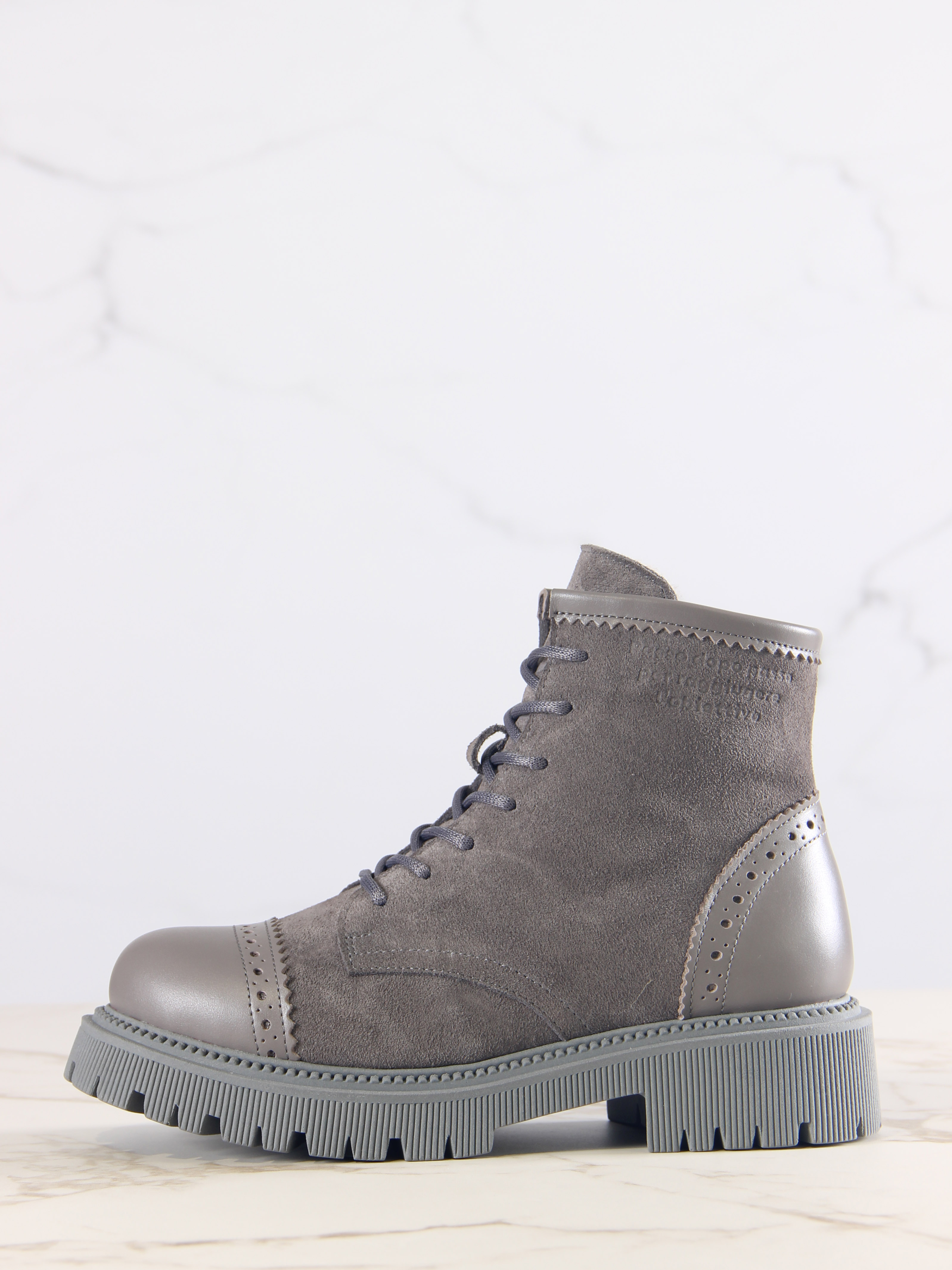 картинка Ботинки ED'ART 319.taskana'gr. Серый замок замша+игуана от интернет магазина