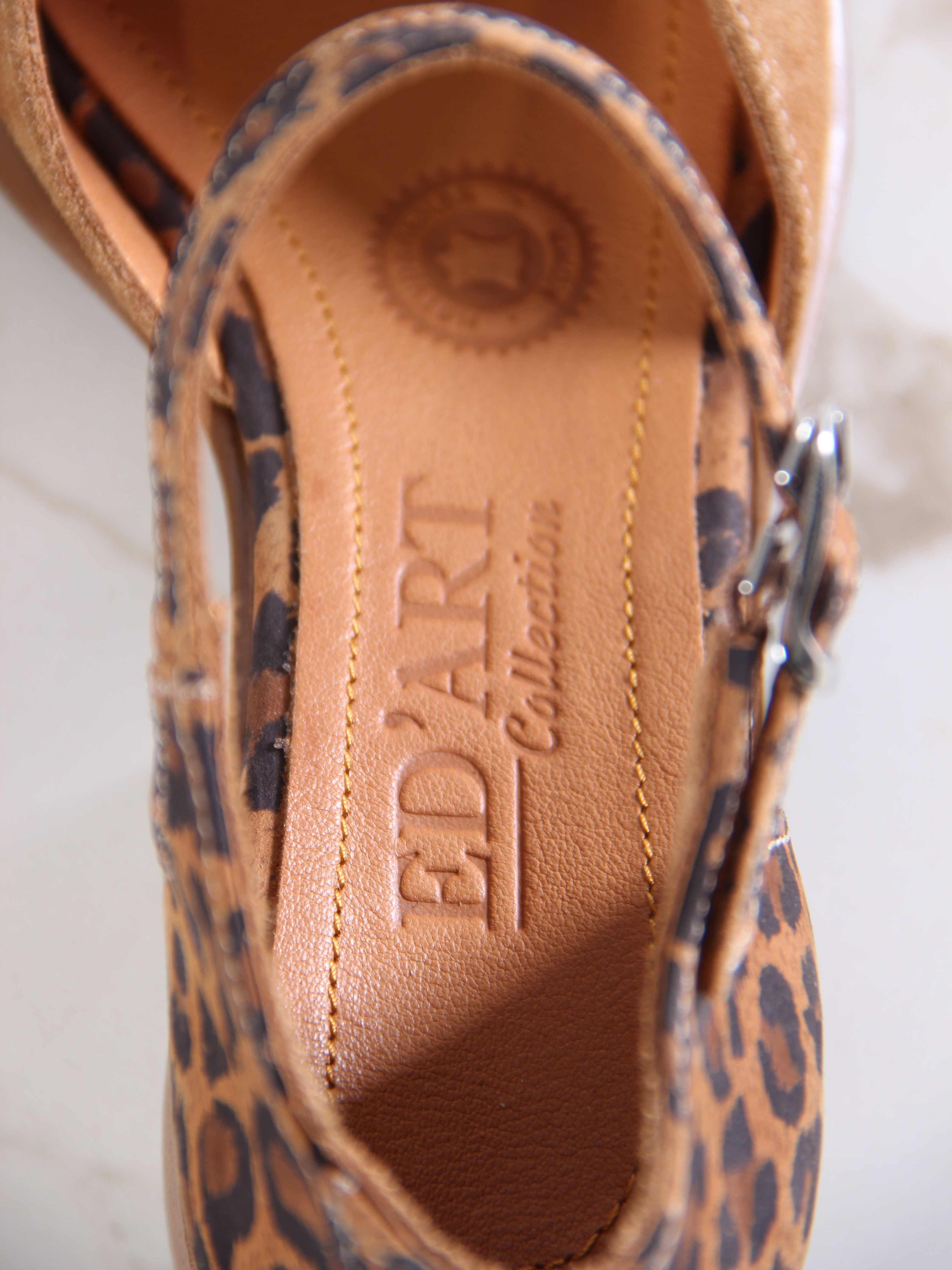 картинка Босоножки ED'ART 5033.23663'bе.Светло-коричневая замша+корич леопард замша от интернет магазина