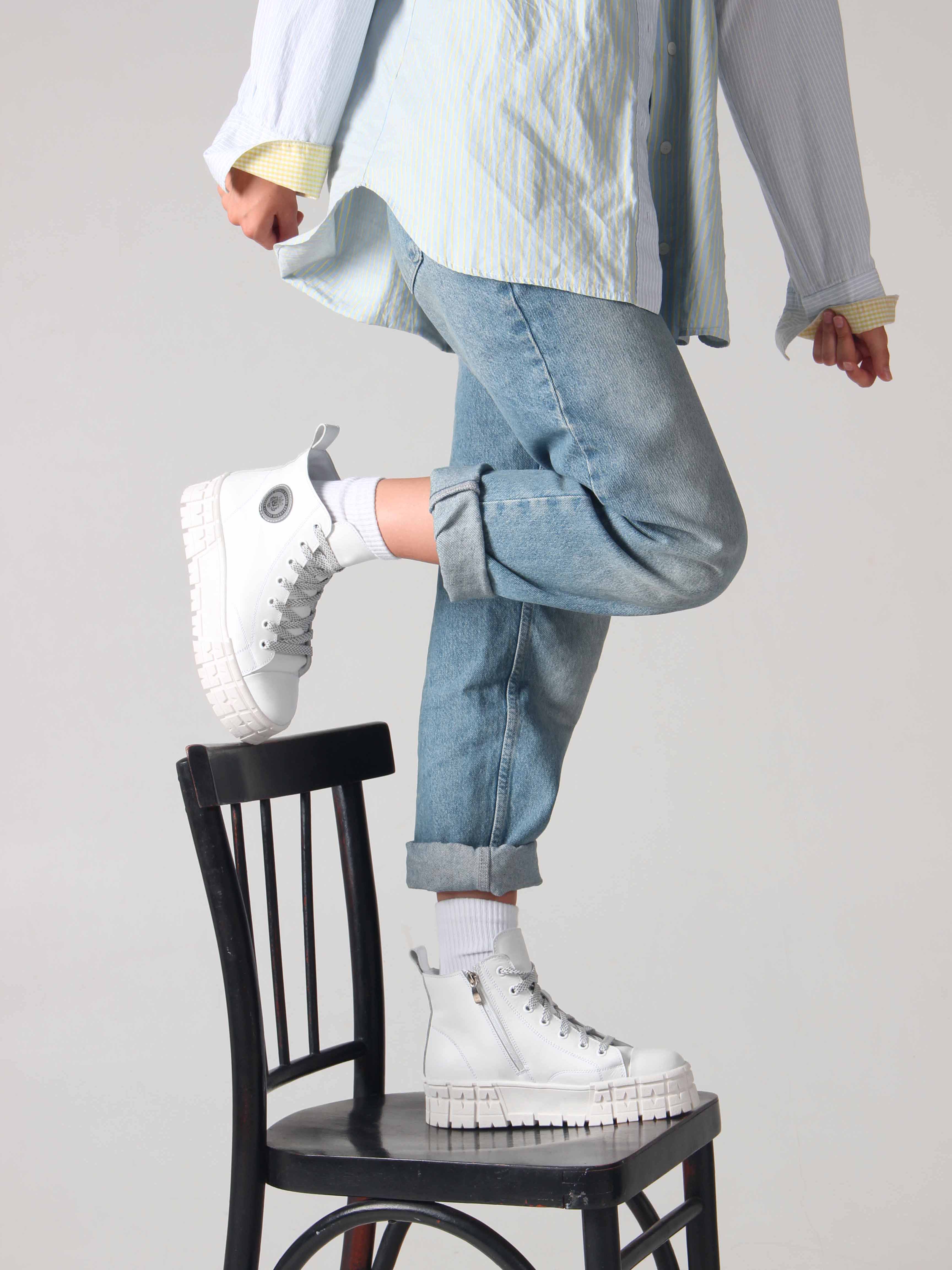 картинка Ботинки ED'ART 213.212131'w. Белый от интернет магазина