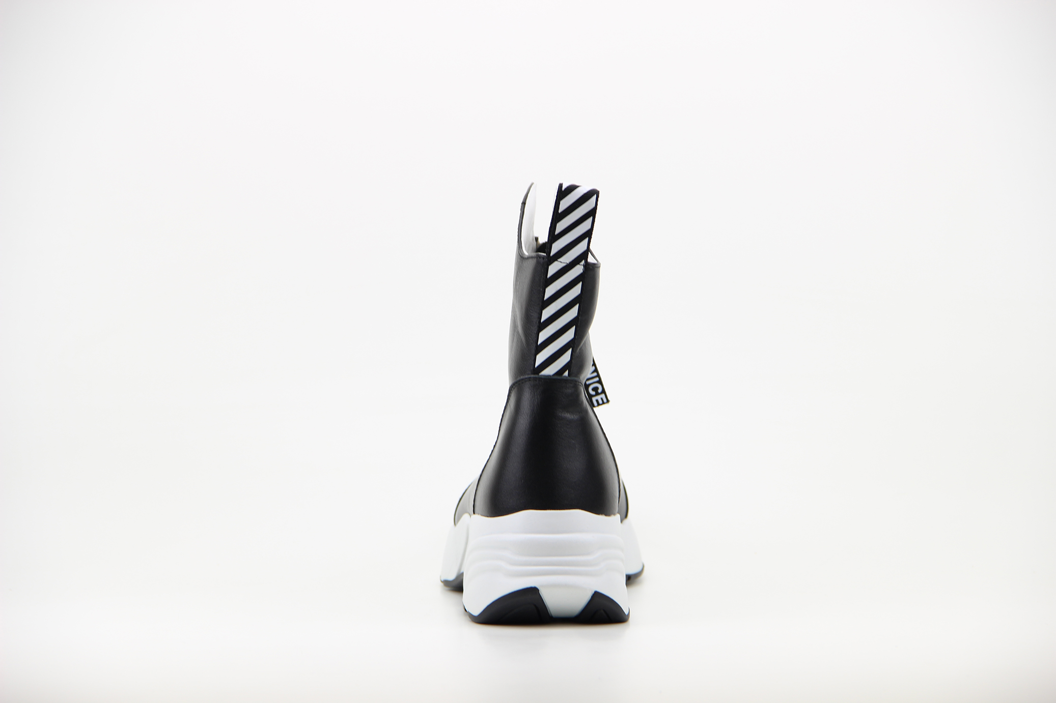 картинка Ботинки ED'ART 330.2021'w.black R от интернет магазина