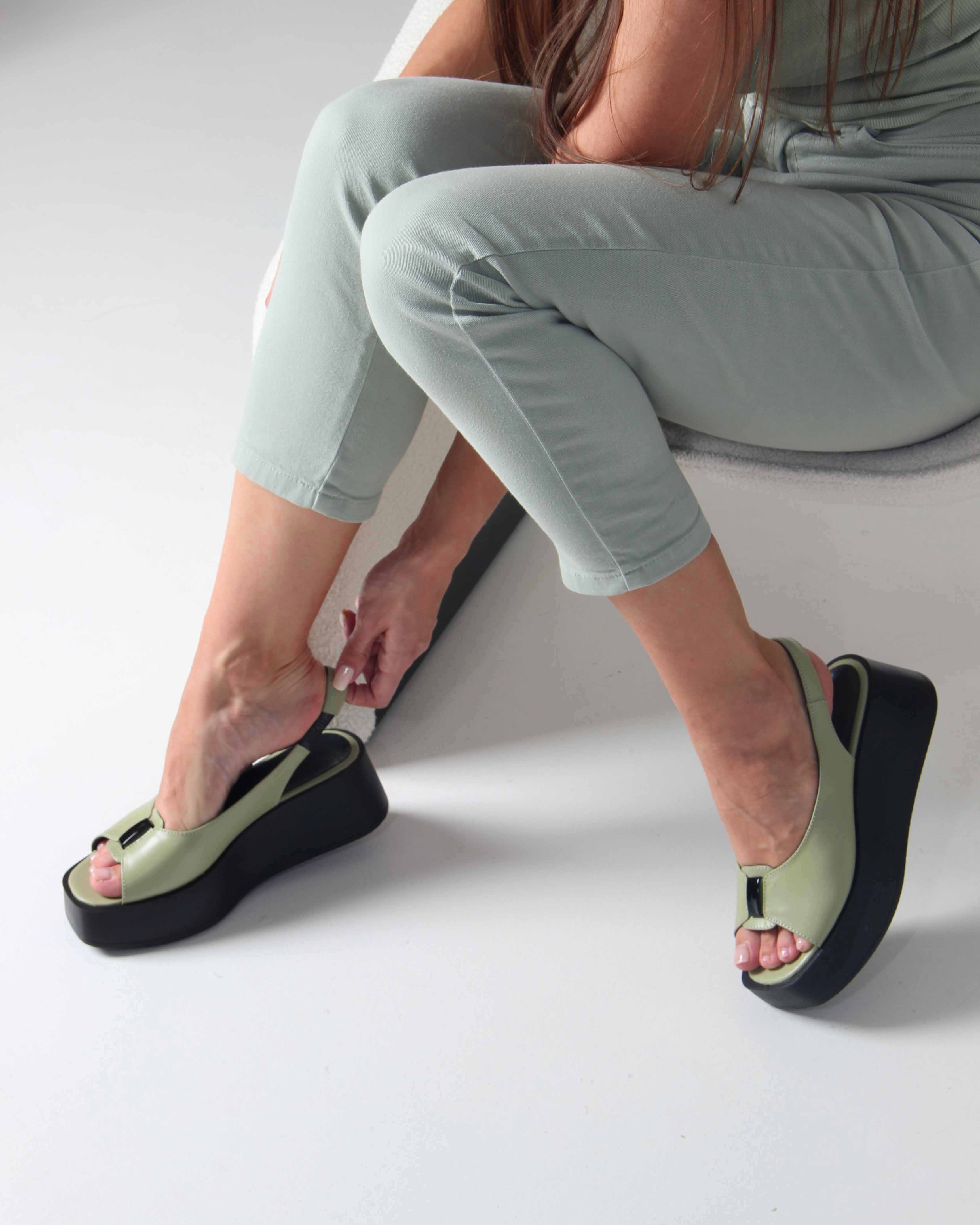 картинка Босоножки ED'ART 3020.22776'bl. Авокадо от интернет магазина