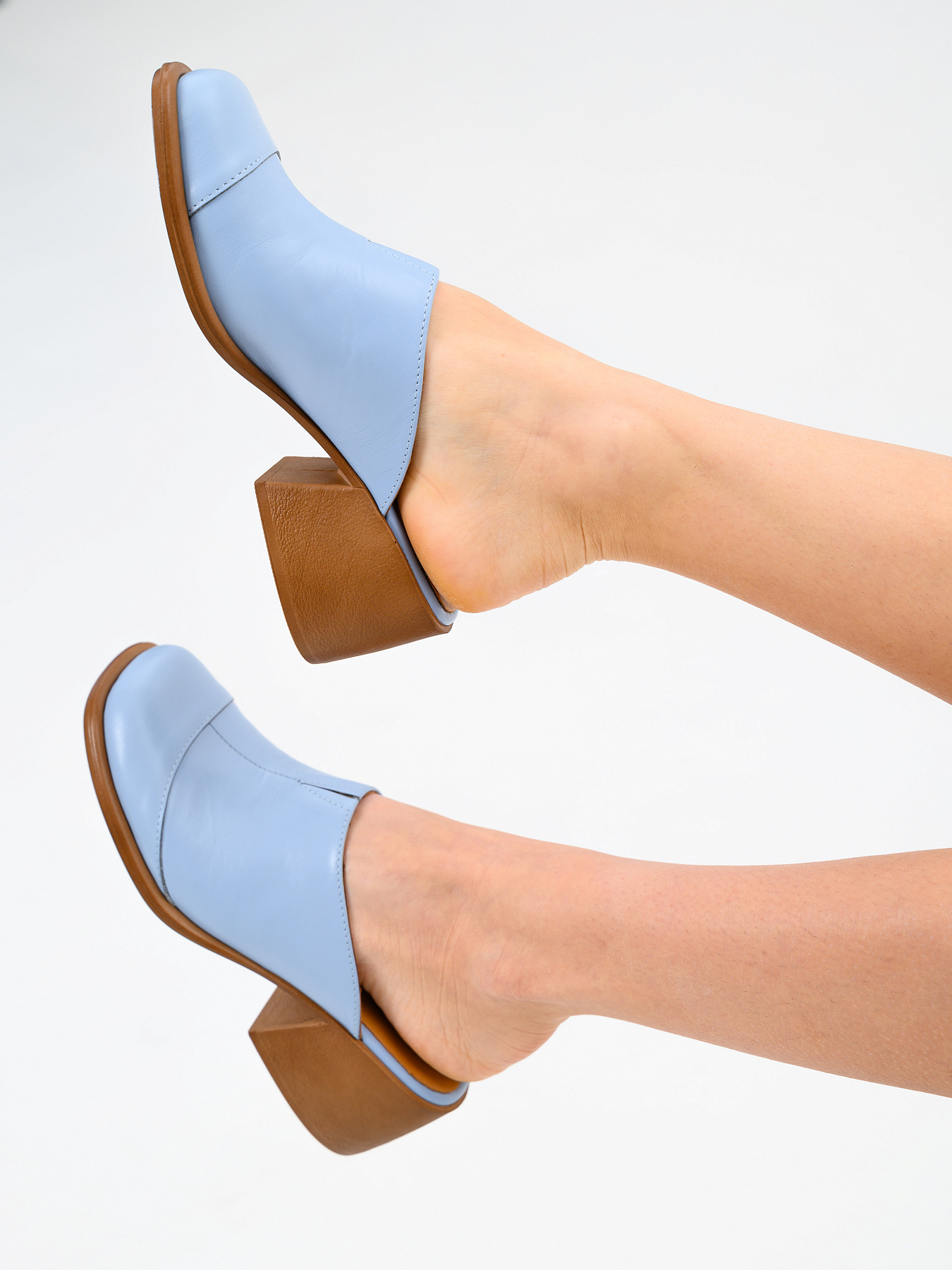 картинка Сабо ED'ART 5132.23663'br. Голубая виктория+коричневый от интернет магазина