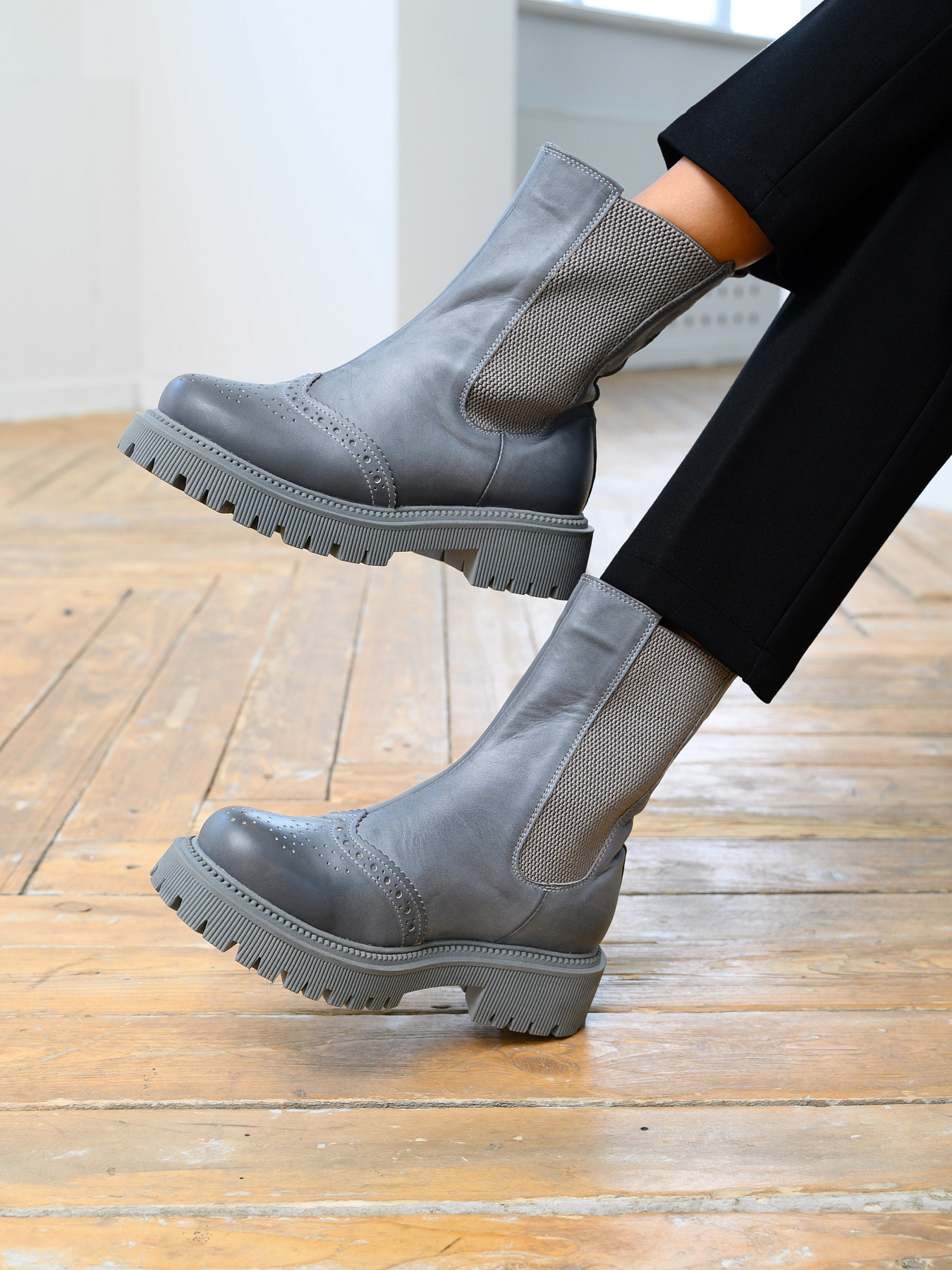 картинка Челси 360.P.taskana'gr. Вакса серый от интернет магазина