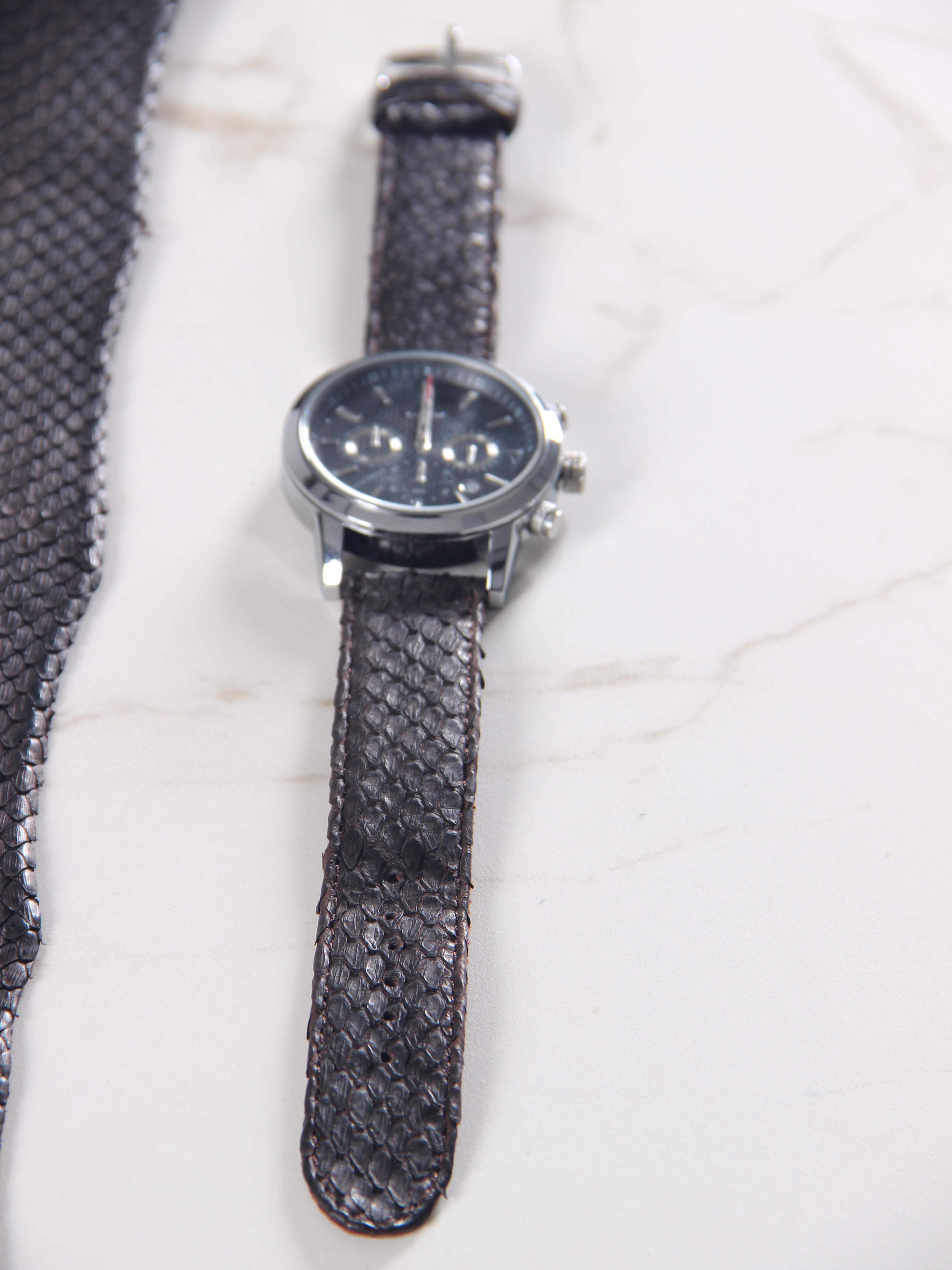 картинка Ремешок на часы R22 коричневый питон от интернет магазина