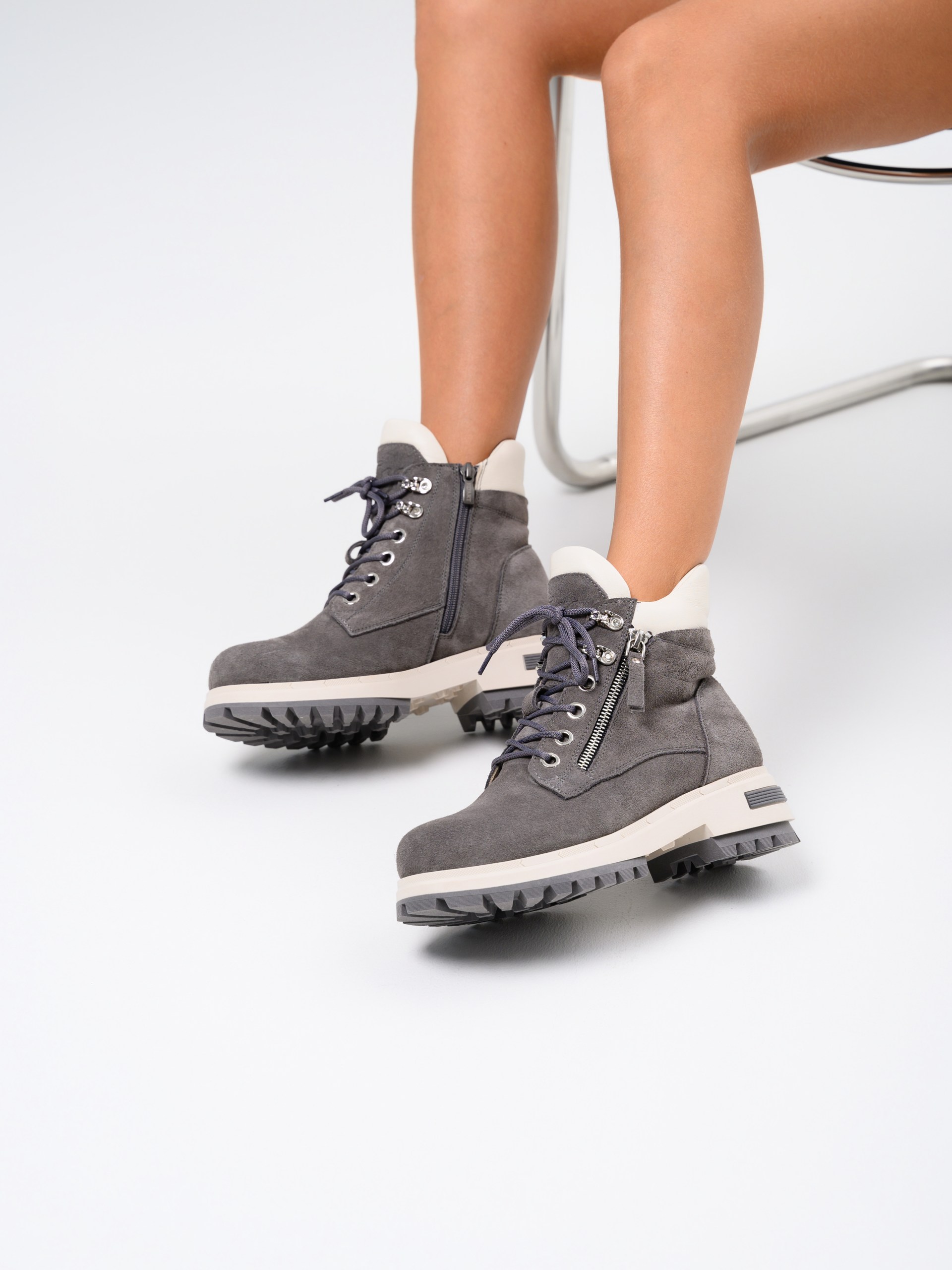 картинка Ботинки ED'ART 261.uno9'gr. Серый замок замша+бежевый от интернет магазина