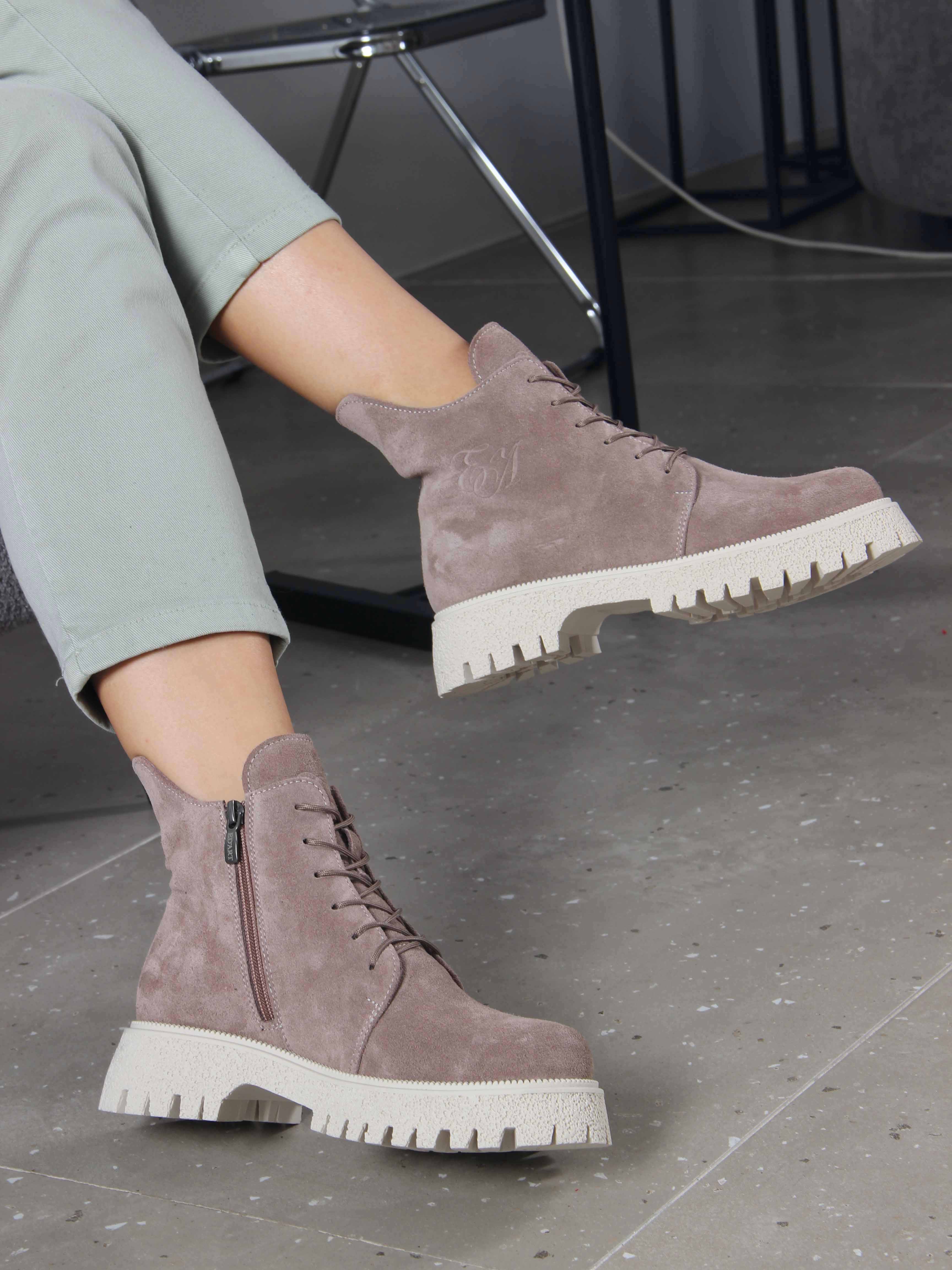 картинка Ботинки ED'ART 228.V.1541'be. Капучино замша от интернет магазина