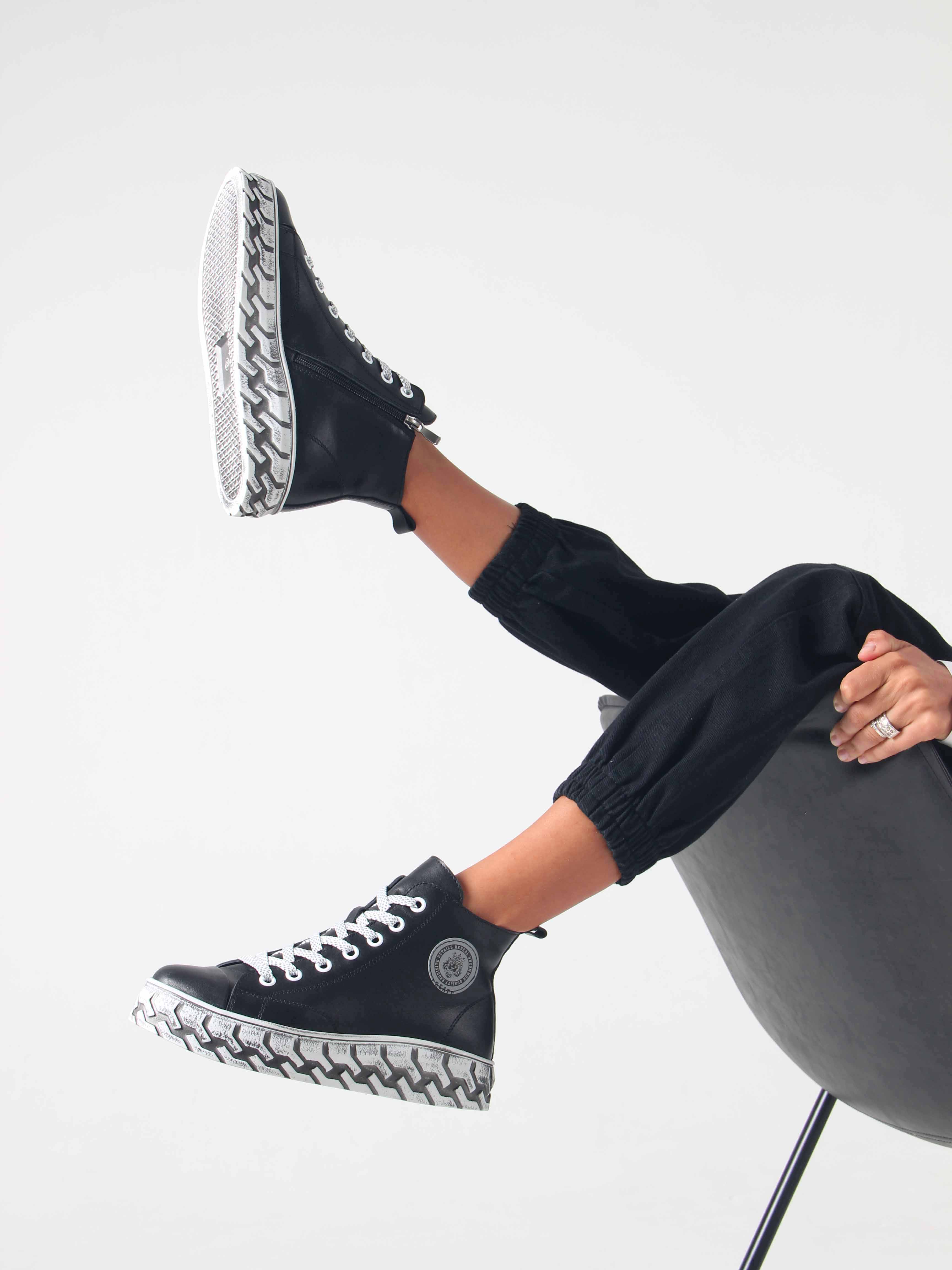 картинка Ботинки ED'ART 213.iceberg'w. black от интернет магазина