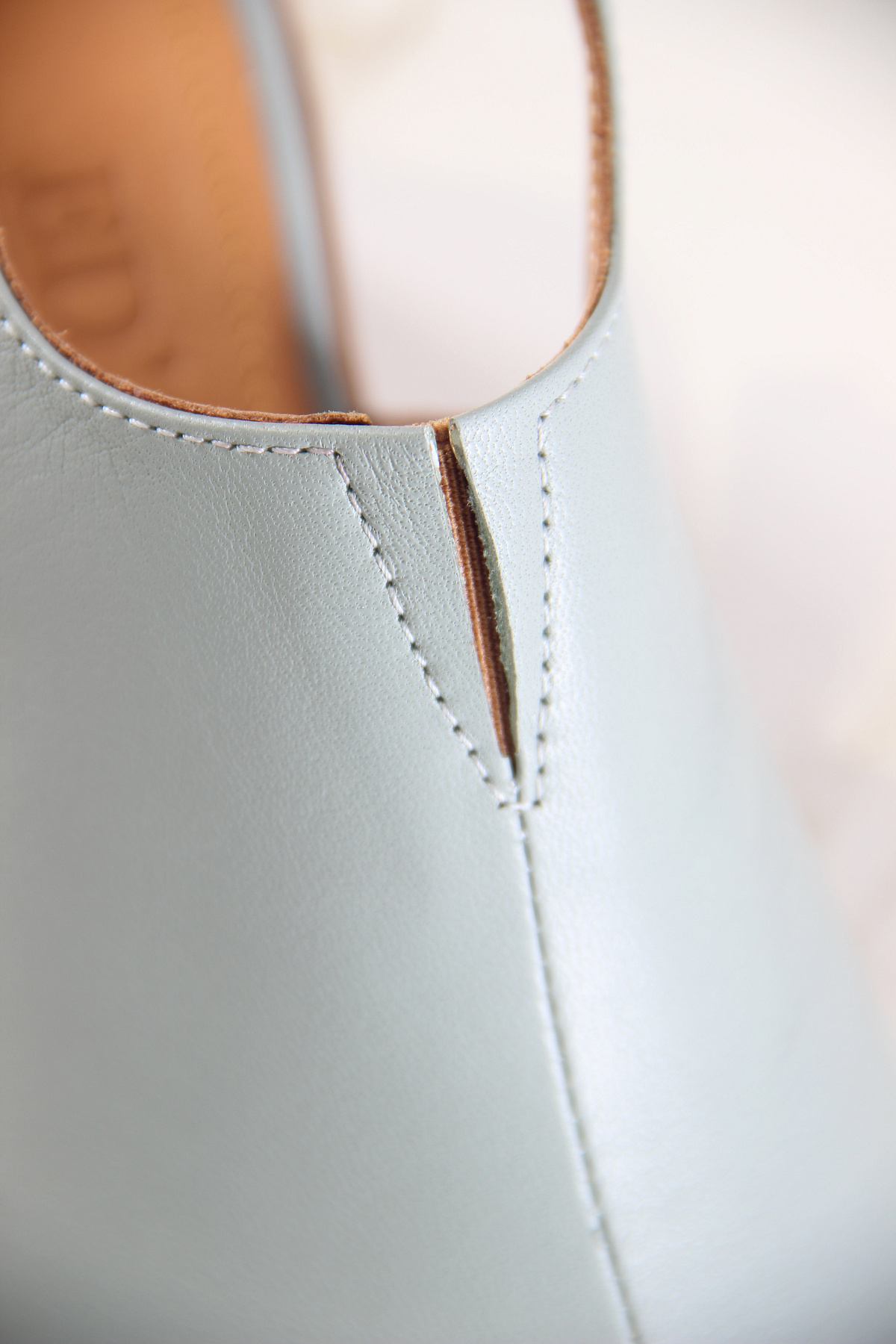 картинка Босоножки ED'ART 5133.23663'be. Авокадо лион+коричневый от интернет магазина