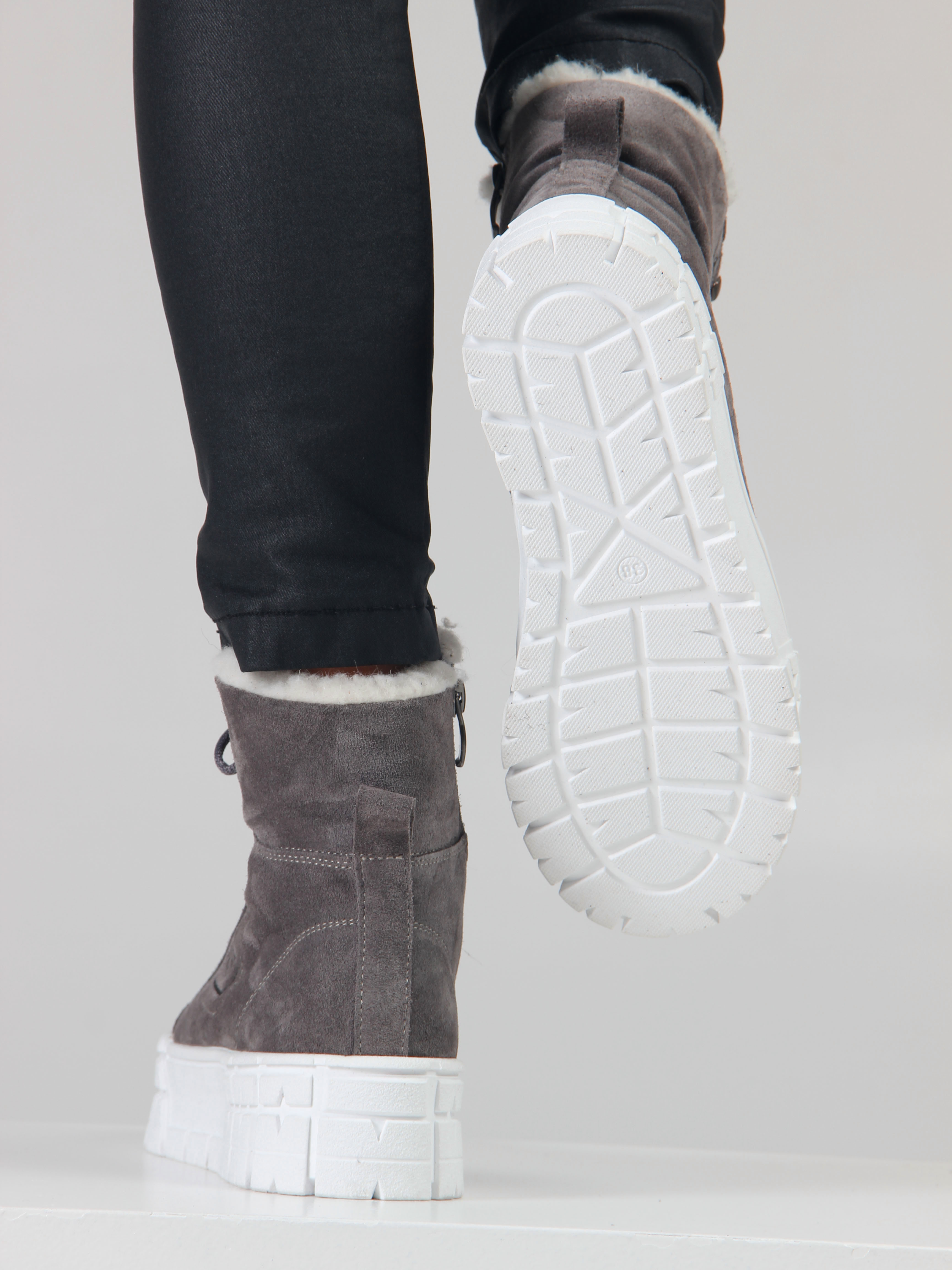 картинка Ботинки ED'ART 216.212131'w. серый замок замша от интернет магазина