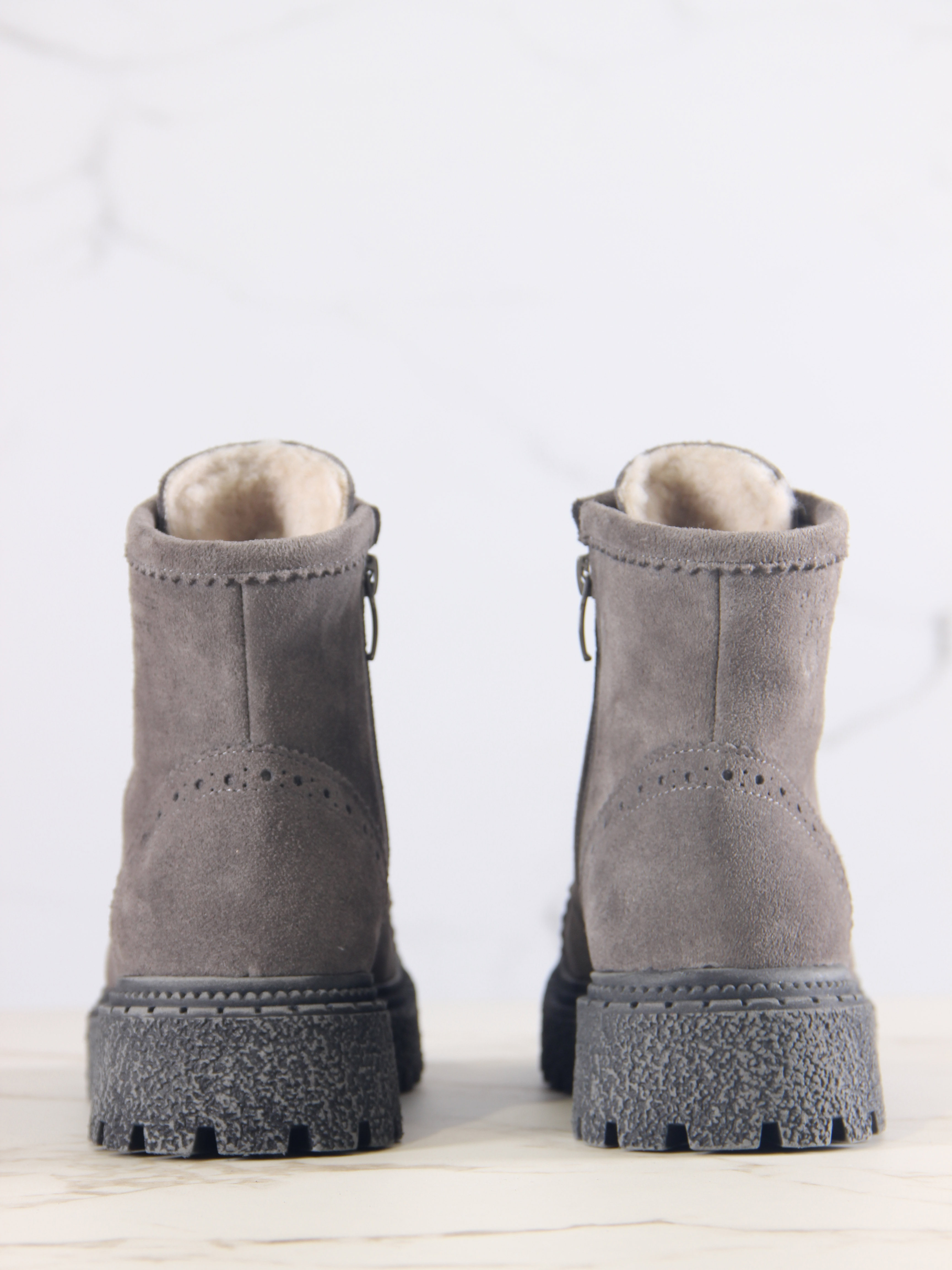 картинка Ботинки ED'ART 319.22511'gr.Серый замок замша от интернет магазина