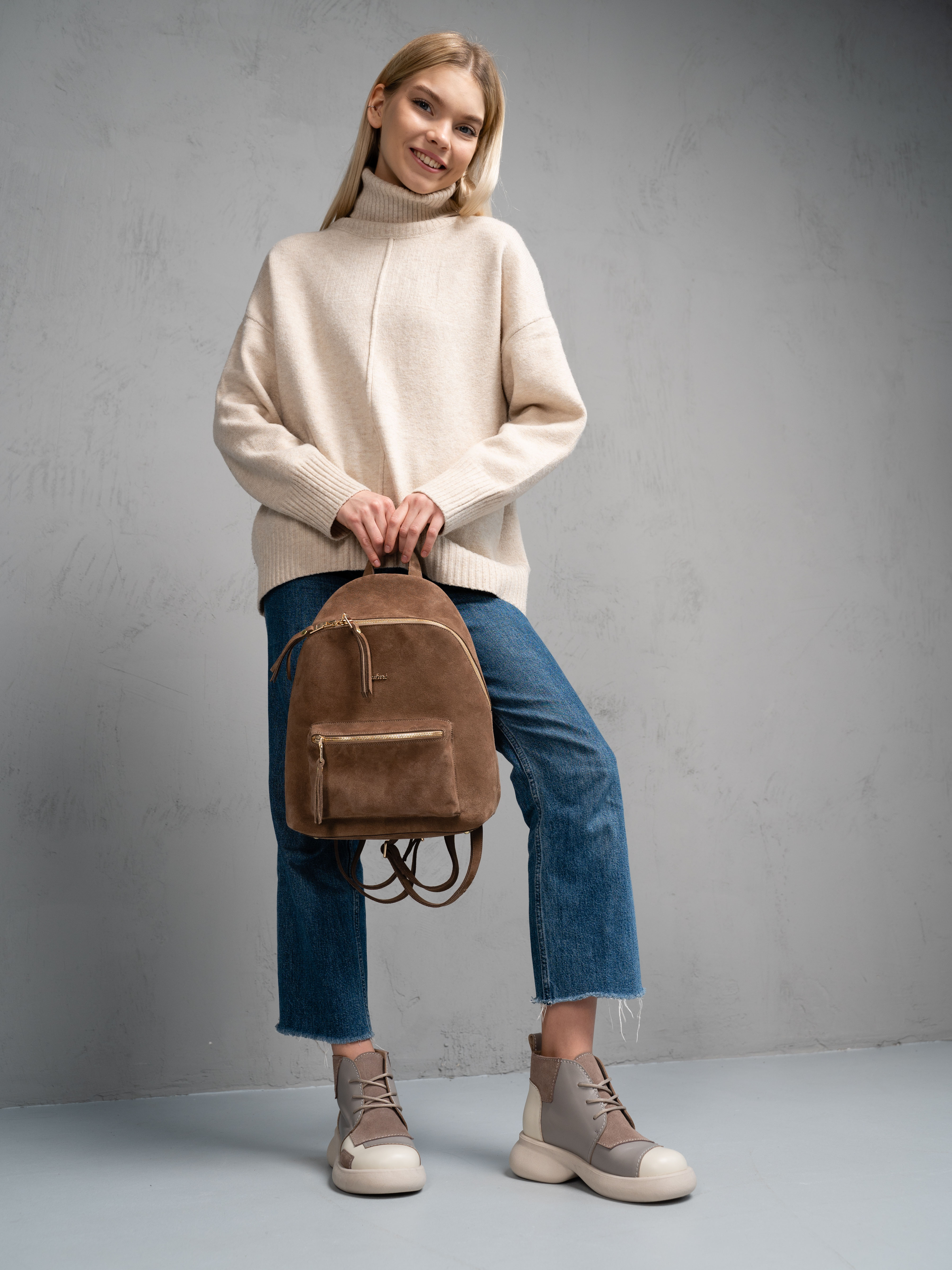 картинка Ботинки  ED'ART 305.927'be. бежевый латте капучино замша от интернет магазина