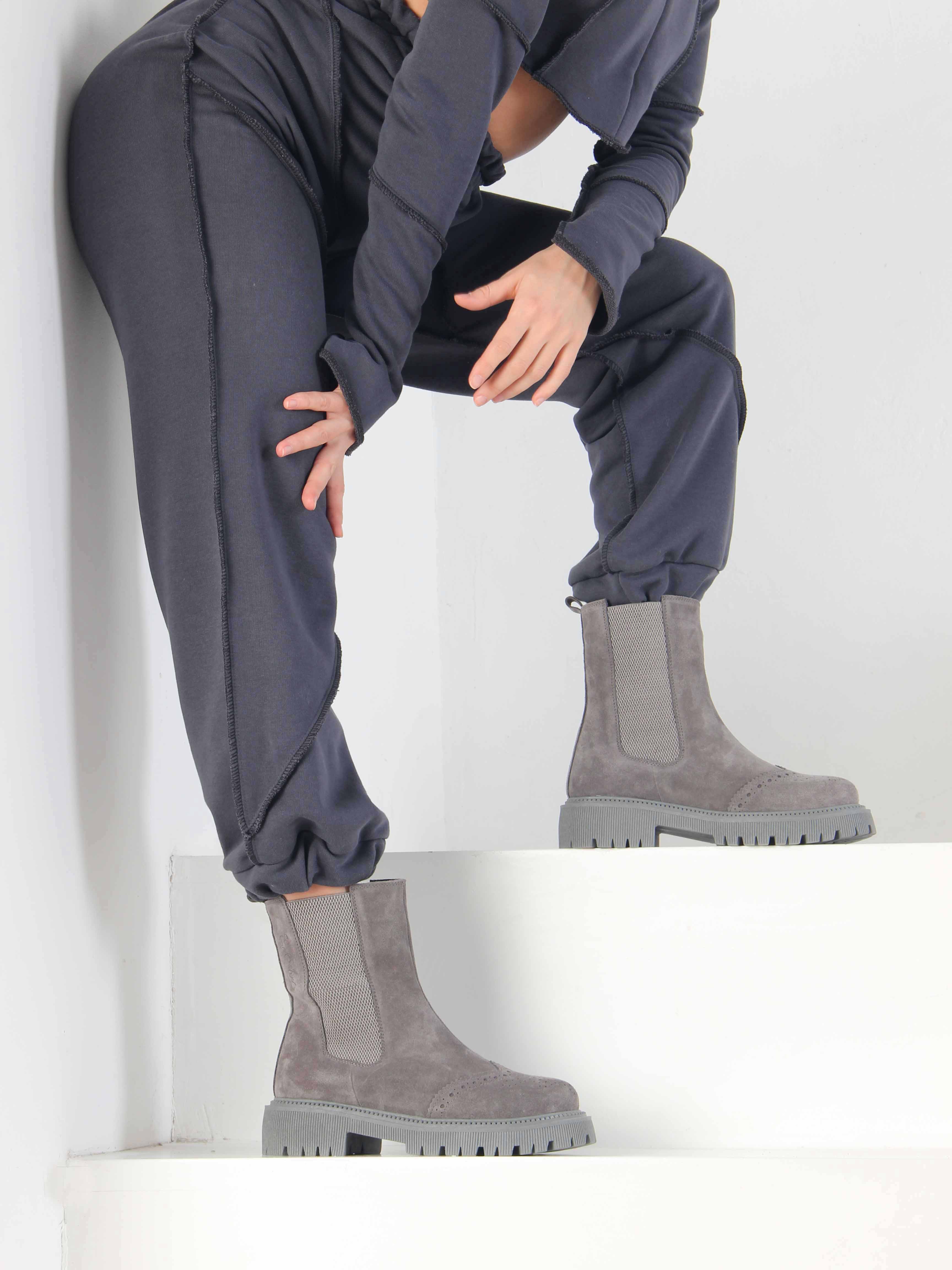 картинка Челси 360.P.taskana'gr. серый замок замша от интернет магазина