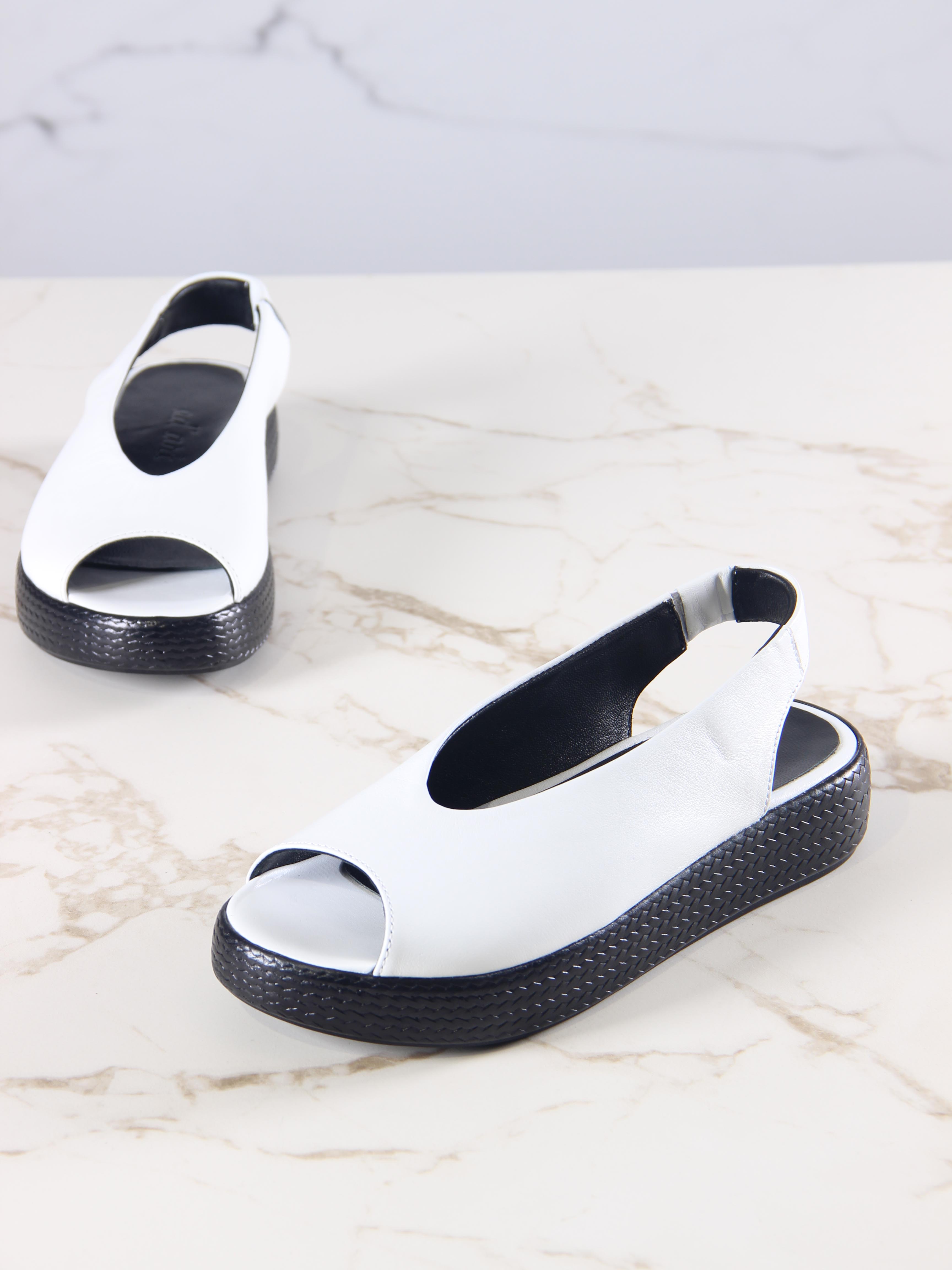 картинка Босоножки ED'ART 1019.2530'bl. белый+черный от интернет магазина